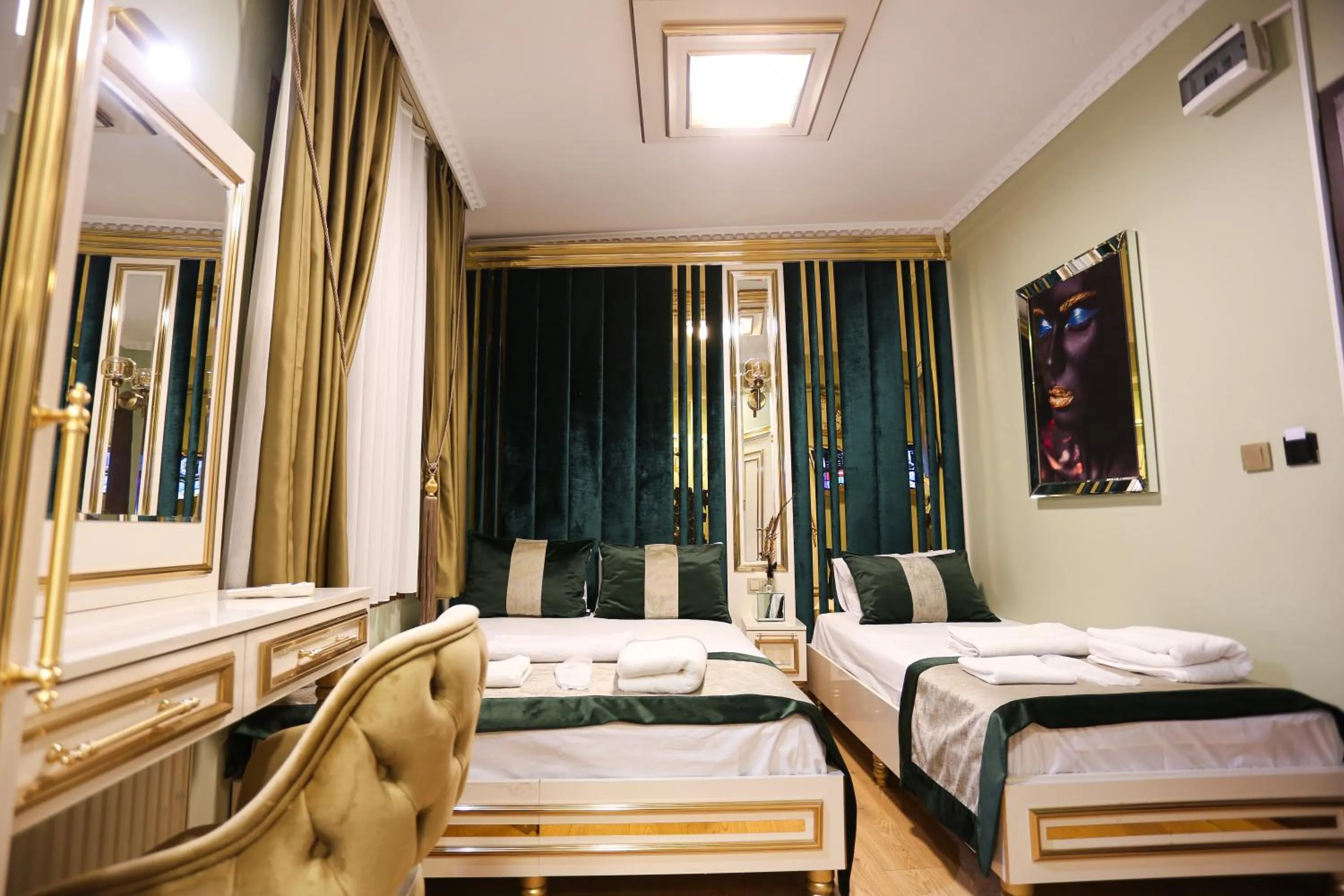 Bedroom, Bed in Whıte Moon Hotel Suites