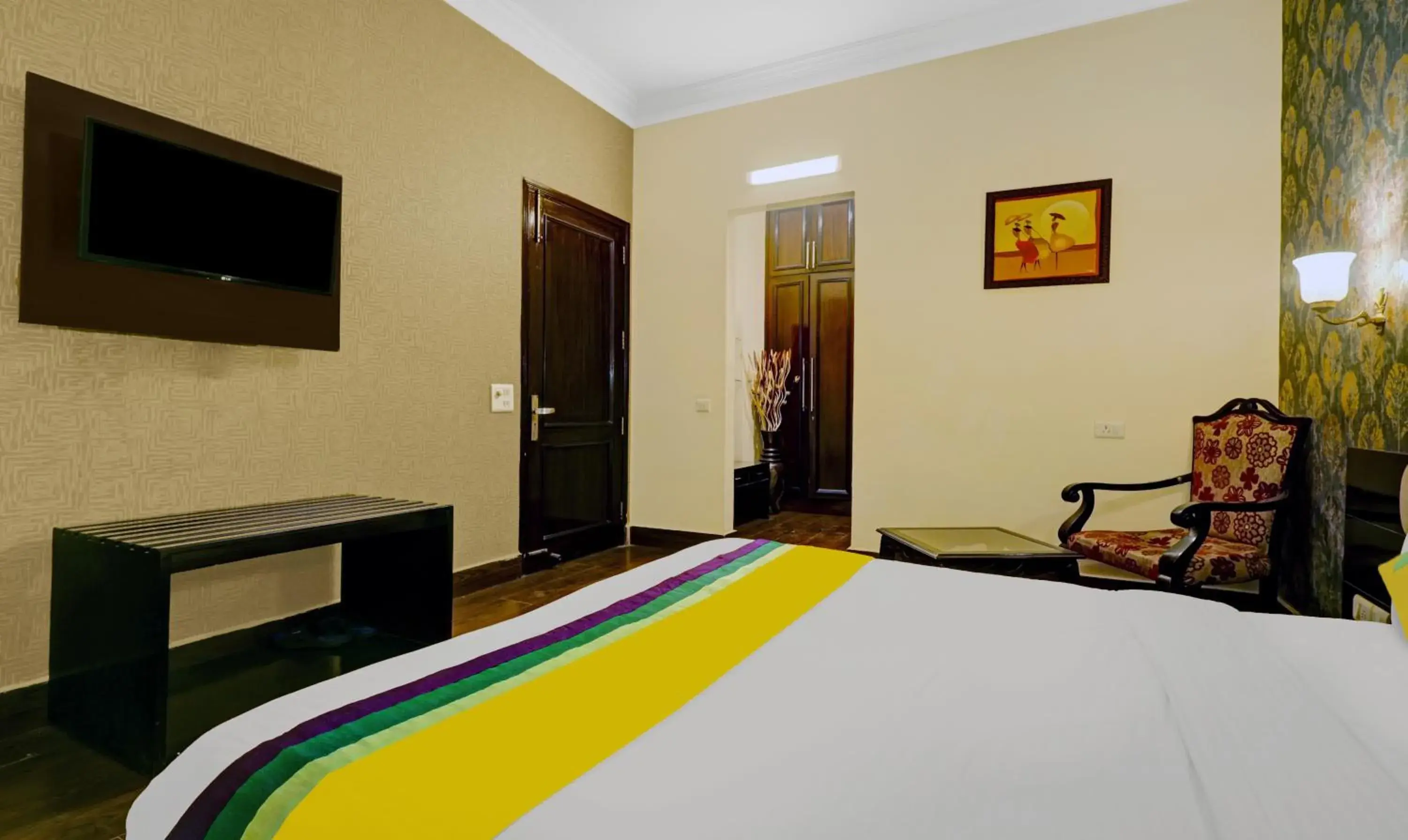 Bedroom, Bed in Itsy Hotels Connaught Mews Bedroom, Bed in Itsy Hotels Connaught Mews