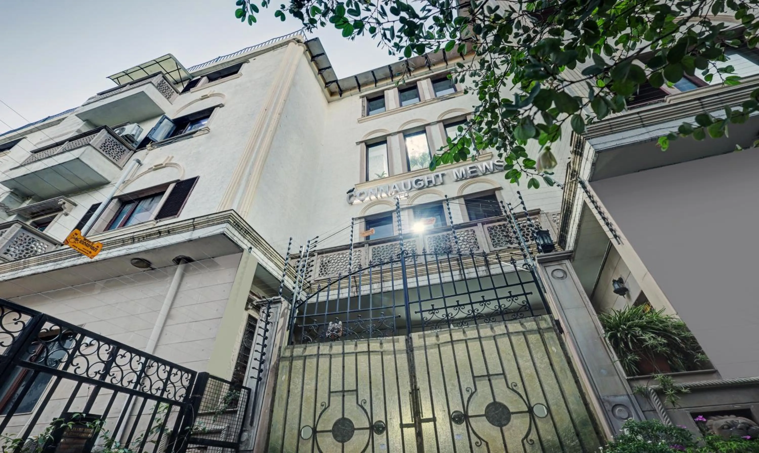 Property building in Itsy Hotels Connaught Mews