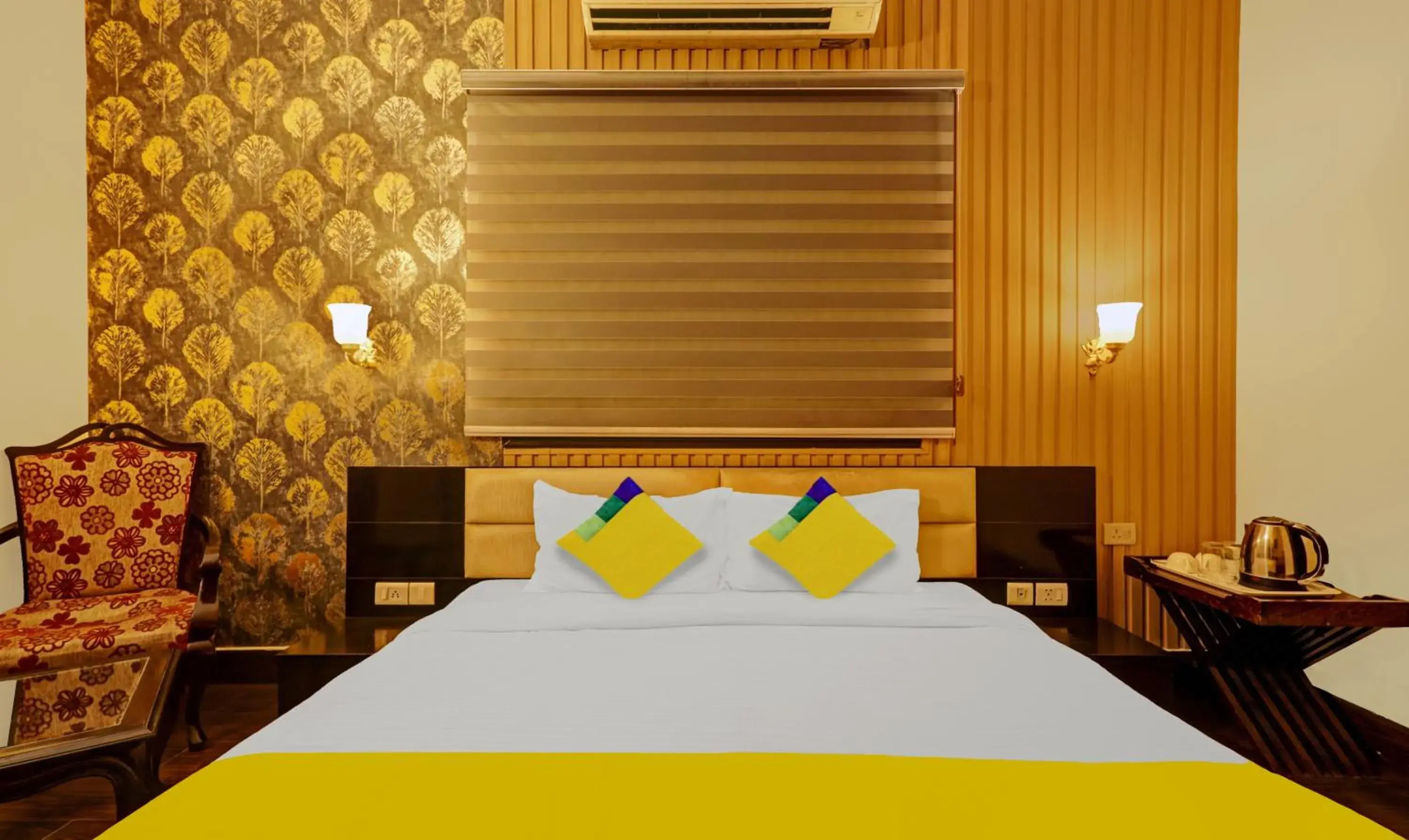 Bedroom, Bed in Itsy Hotels Connaught Mews Bedroom, Bed in Itsy Hotels Connaught Mews