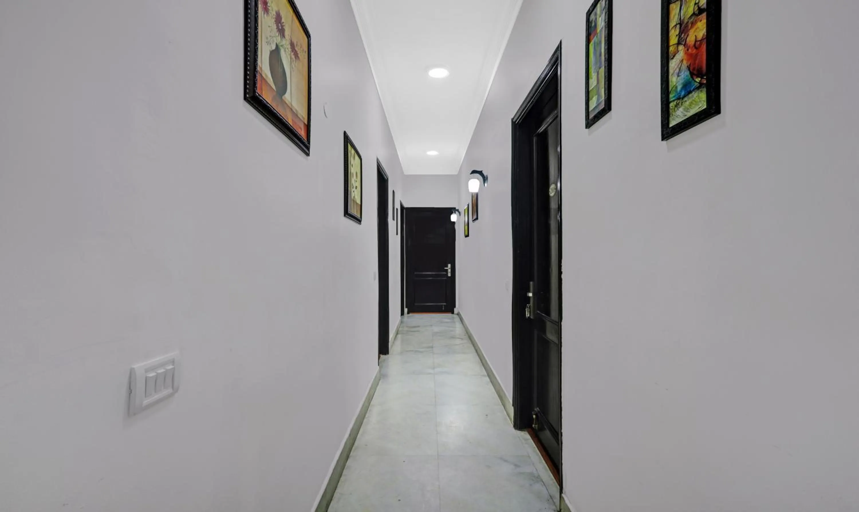 Lobby or reception in Itsy Hotels Connaught Mews