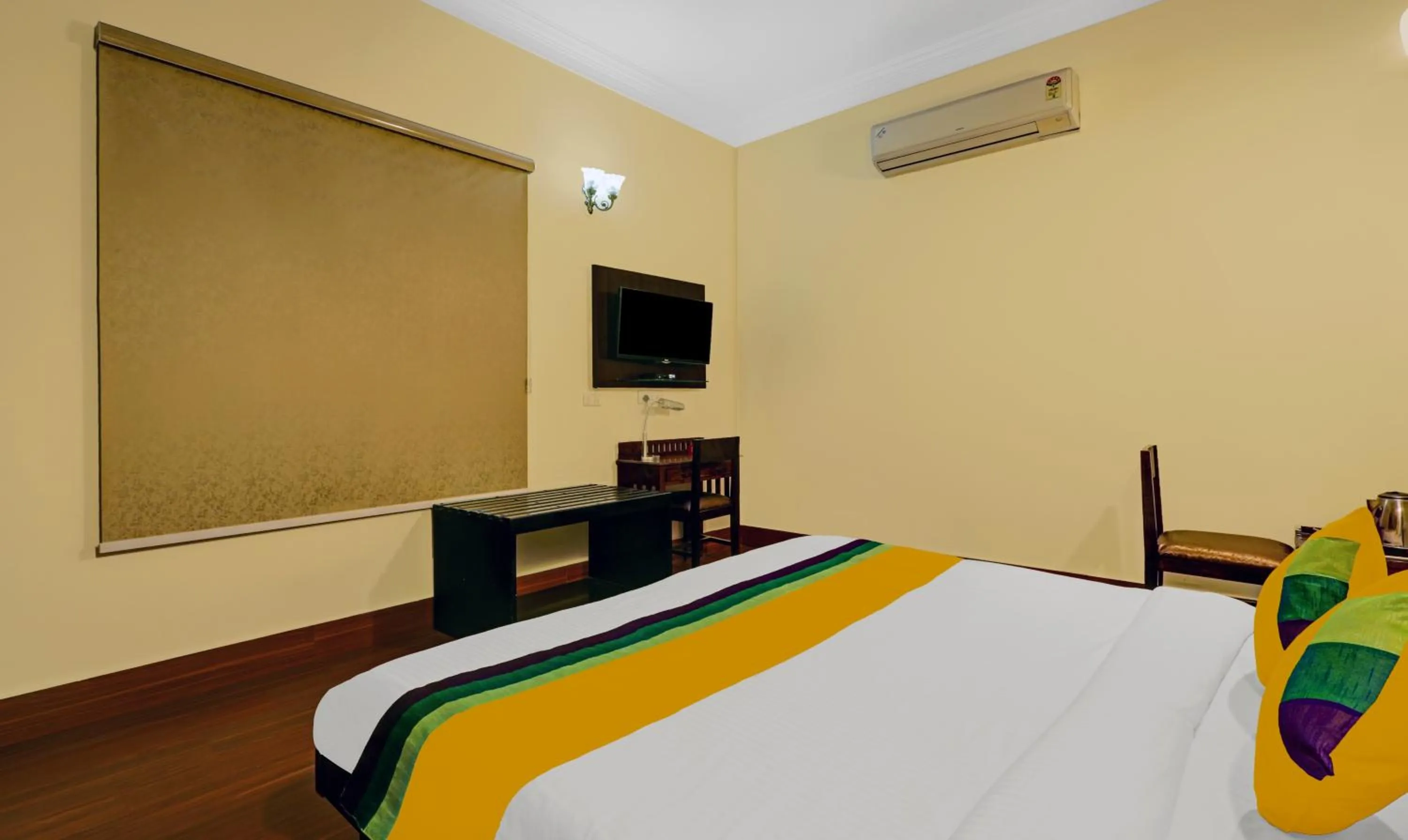 Bedroom, Bed in Itsy Hotels Connaught Mews