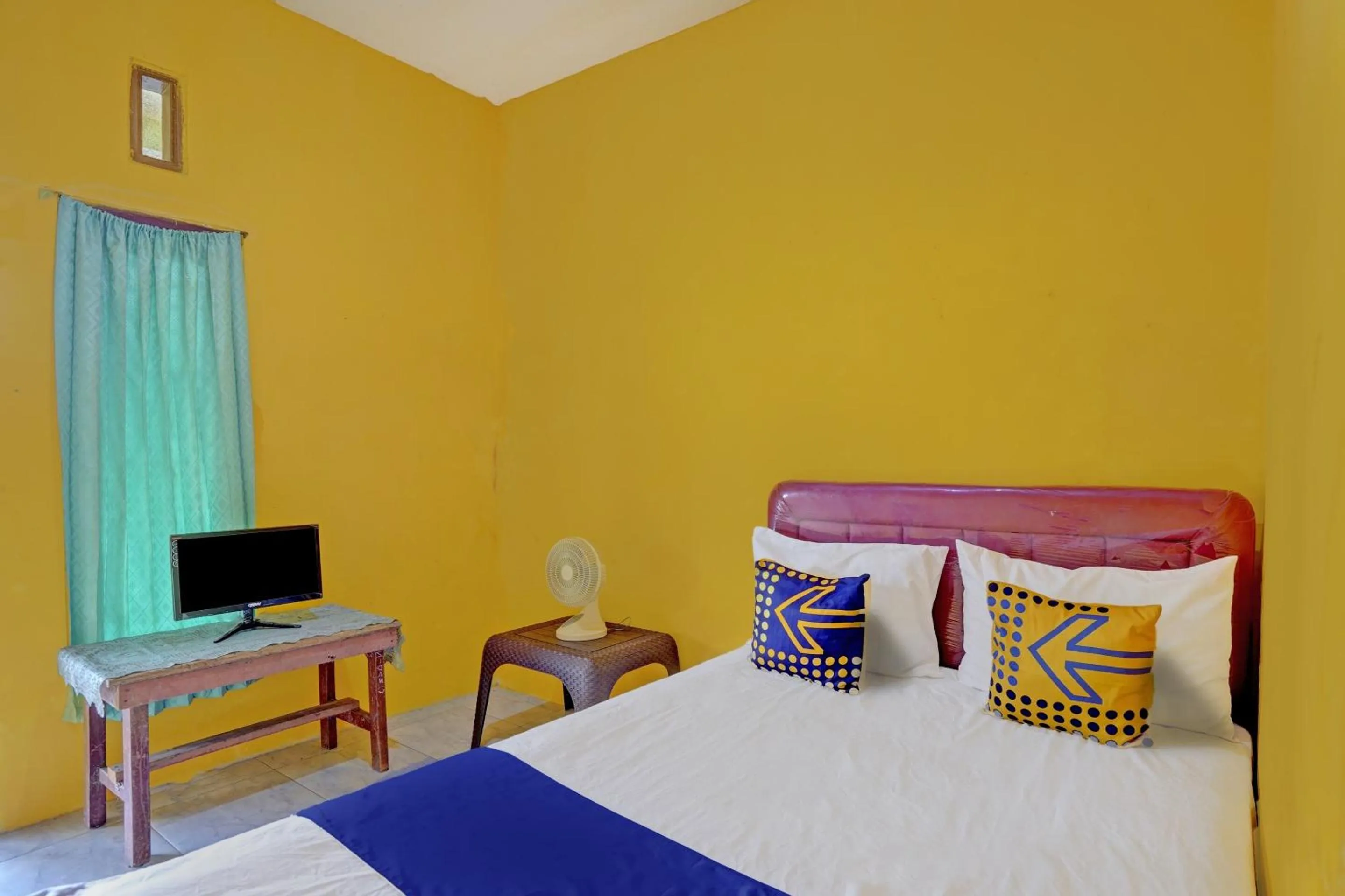 Bedroom, Bed in Hotel O Anisah Adil Homestay SyariahNearsmart Kampung Desa Pakistaji