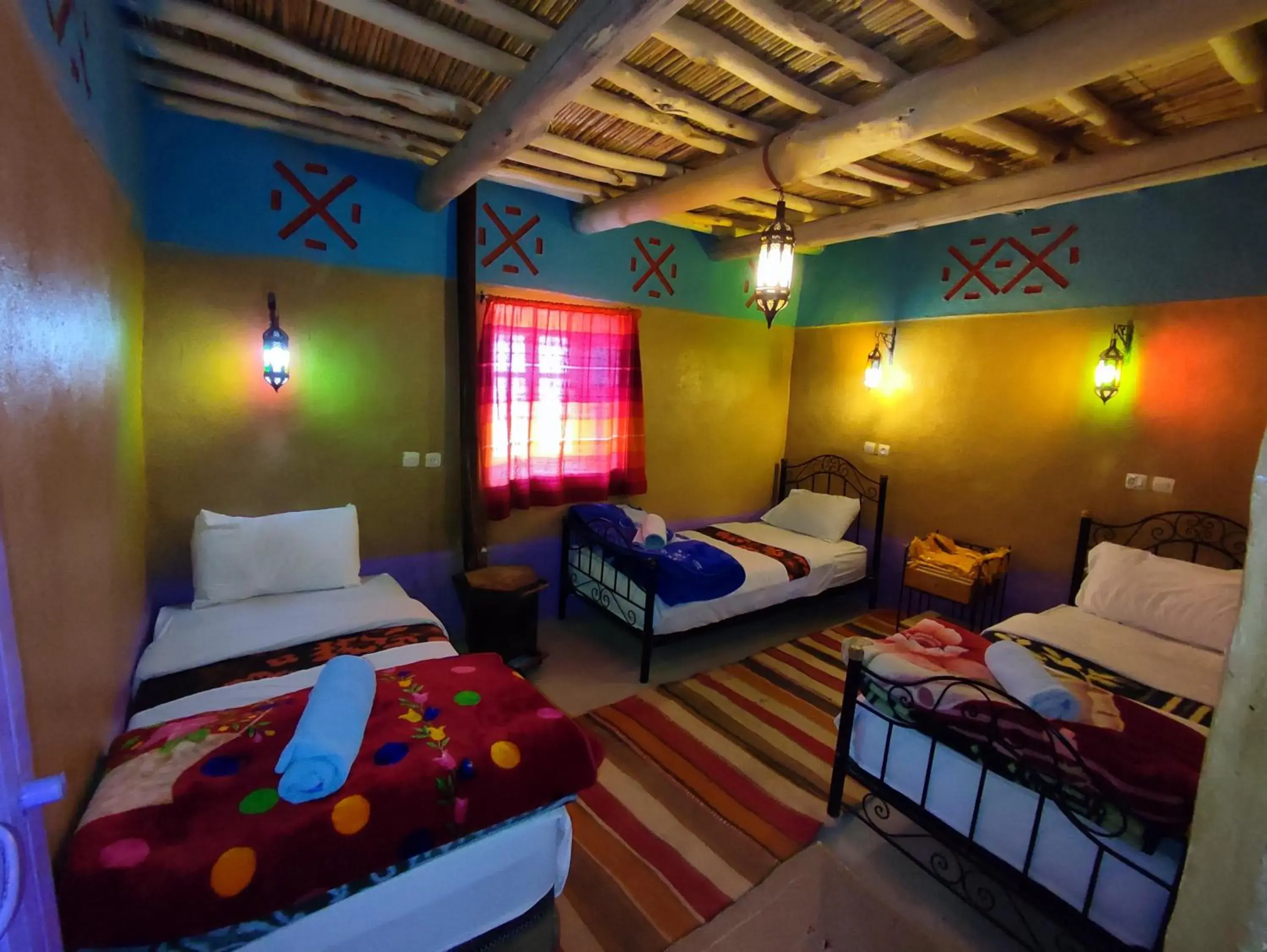 Triple Room with Private Bathroom - single occupancy in Auberge restaurant Afoud Triple Room with Private Bathroom - single occupancy in Auberge restaurant Afoud