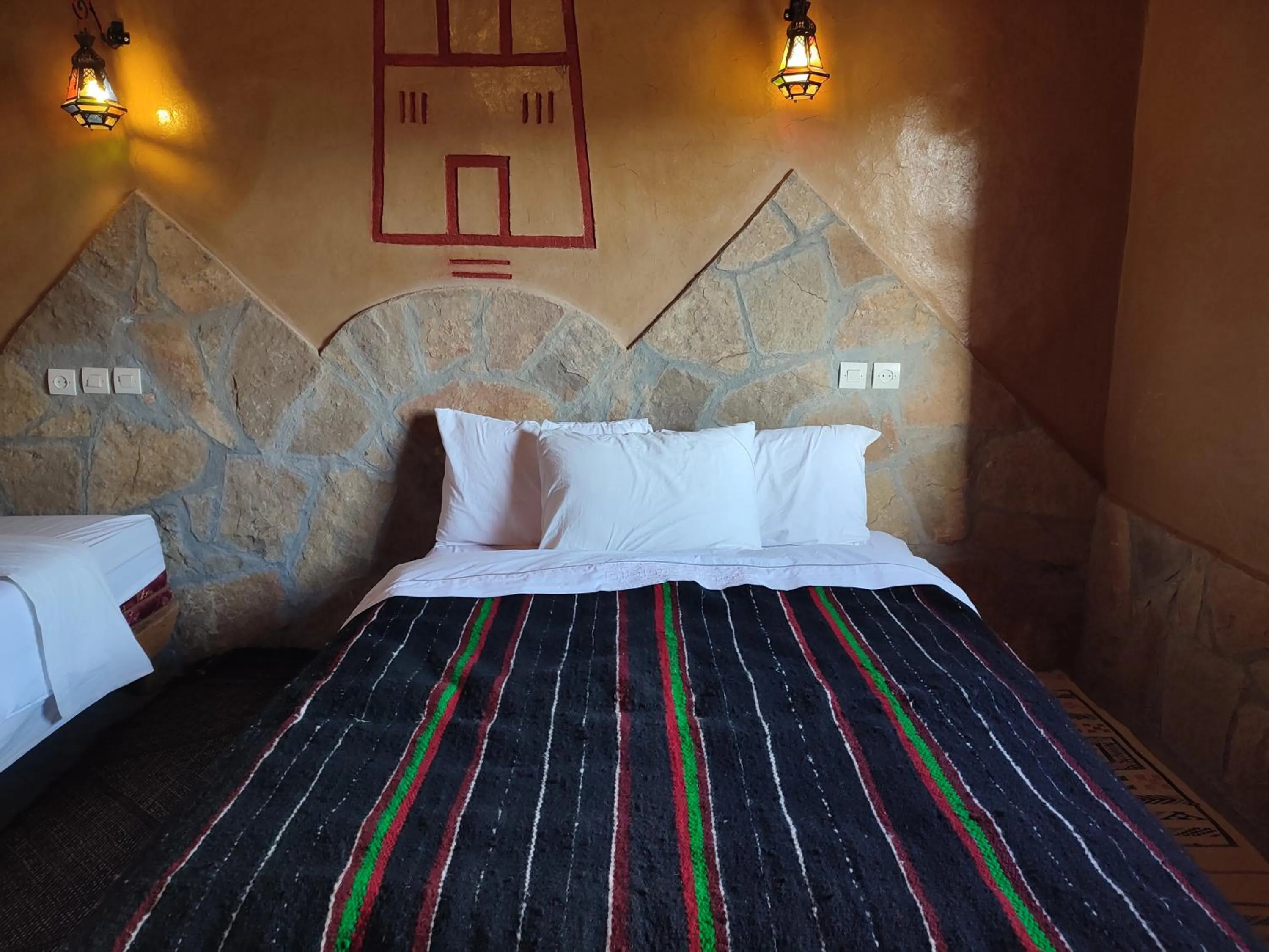 Bed in Auberge restaurant Afoud