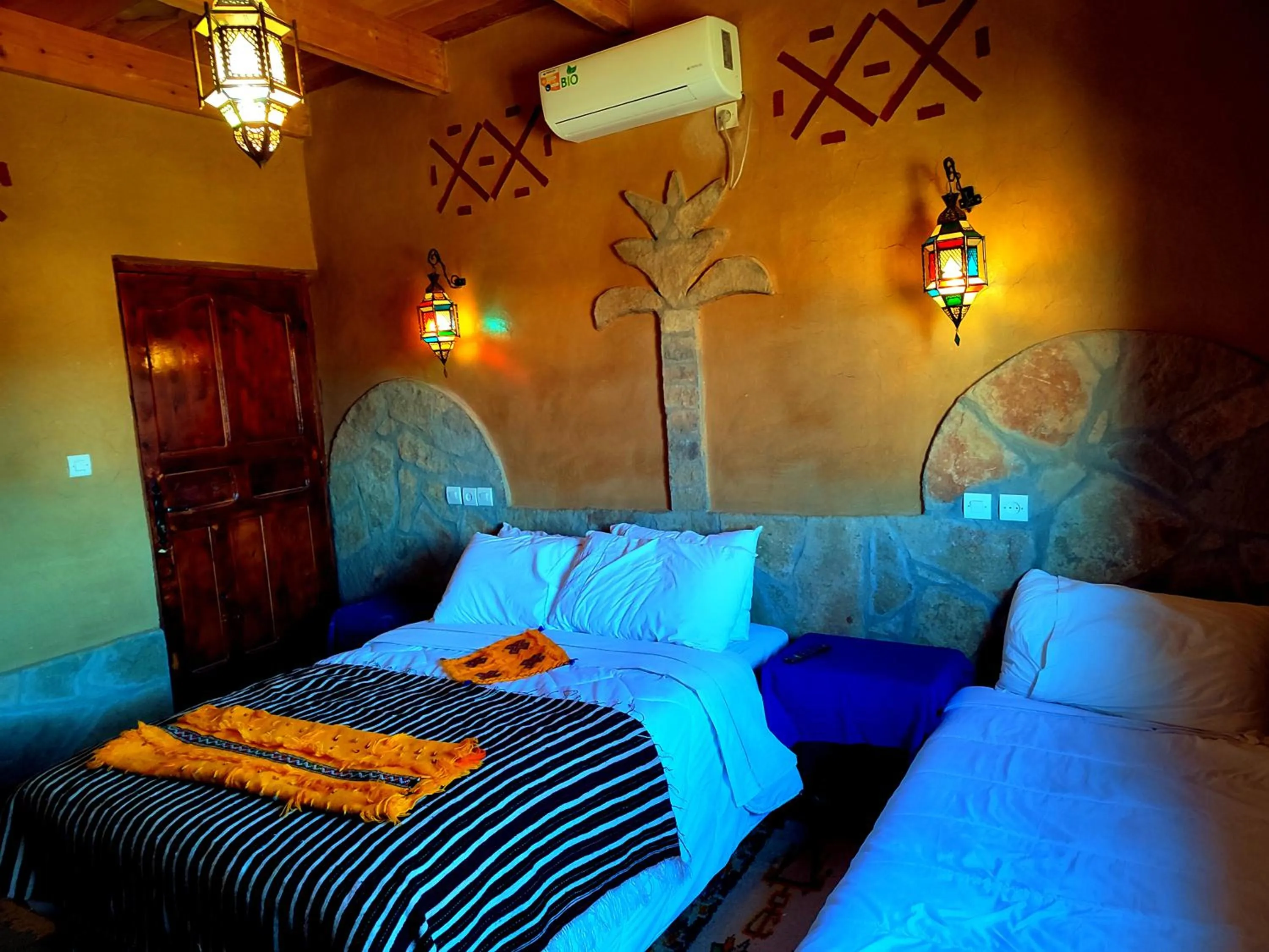 Bed in Auberge restaurant Afoud