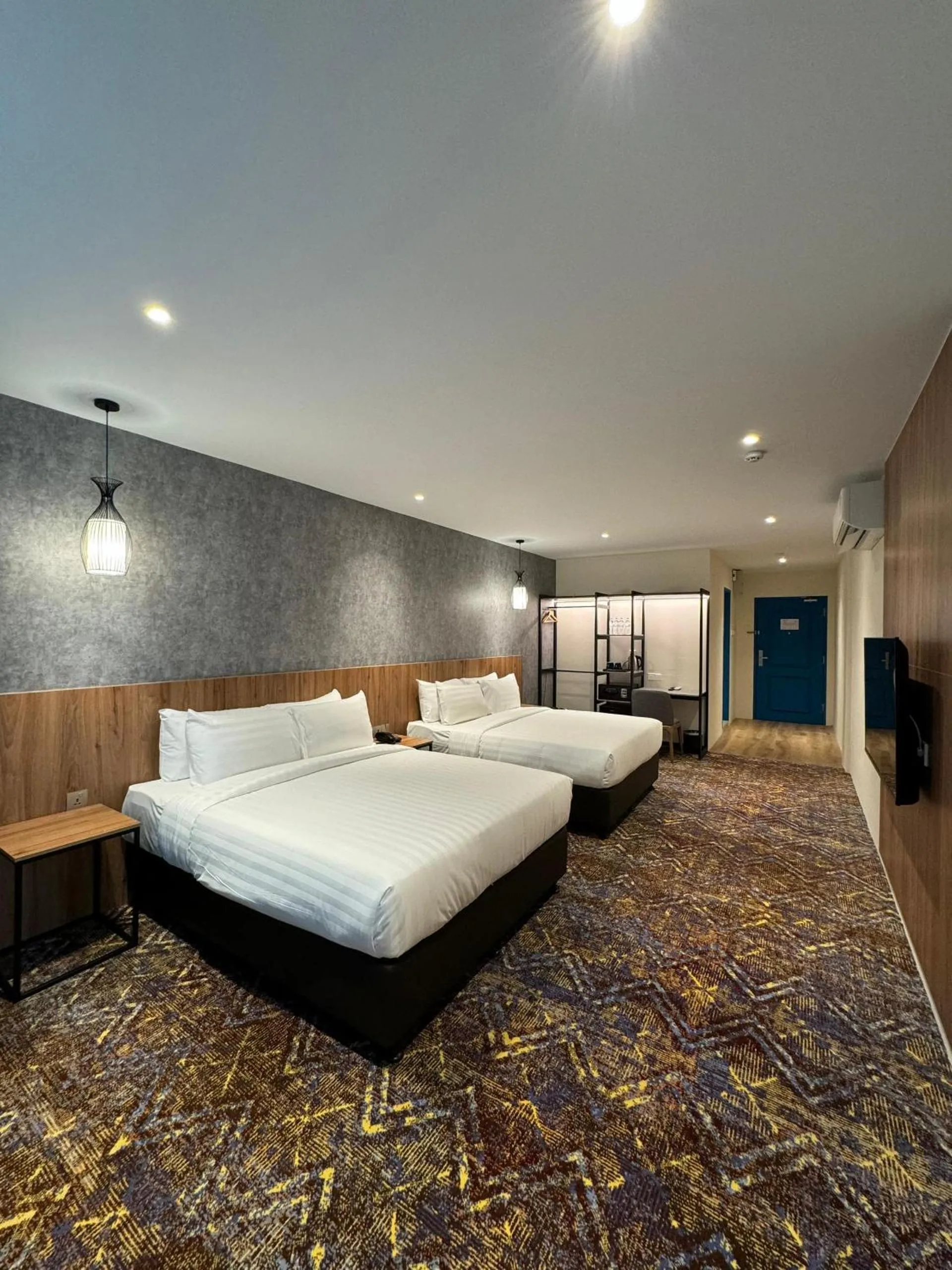 Bedroom, Bed in Le'genda Hotel