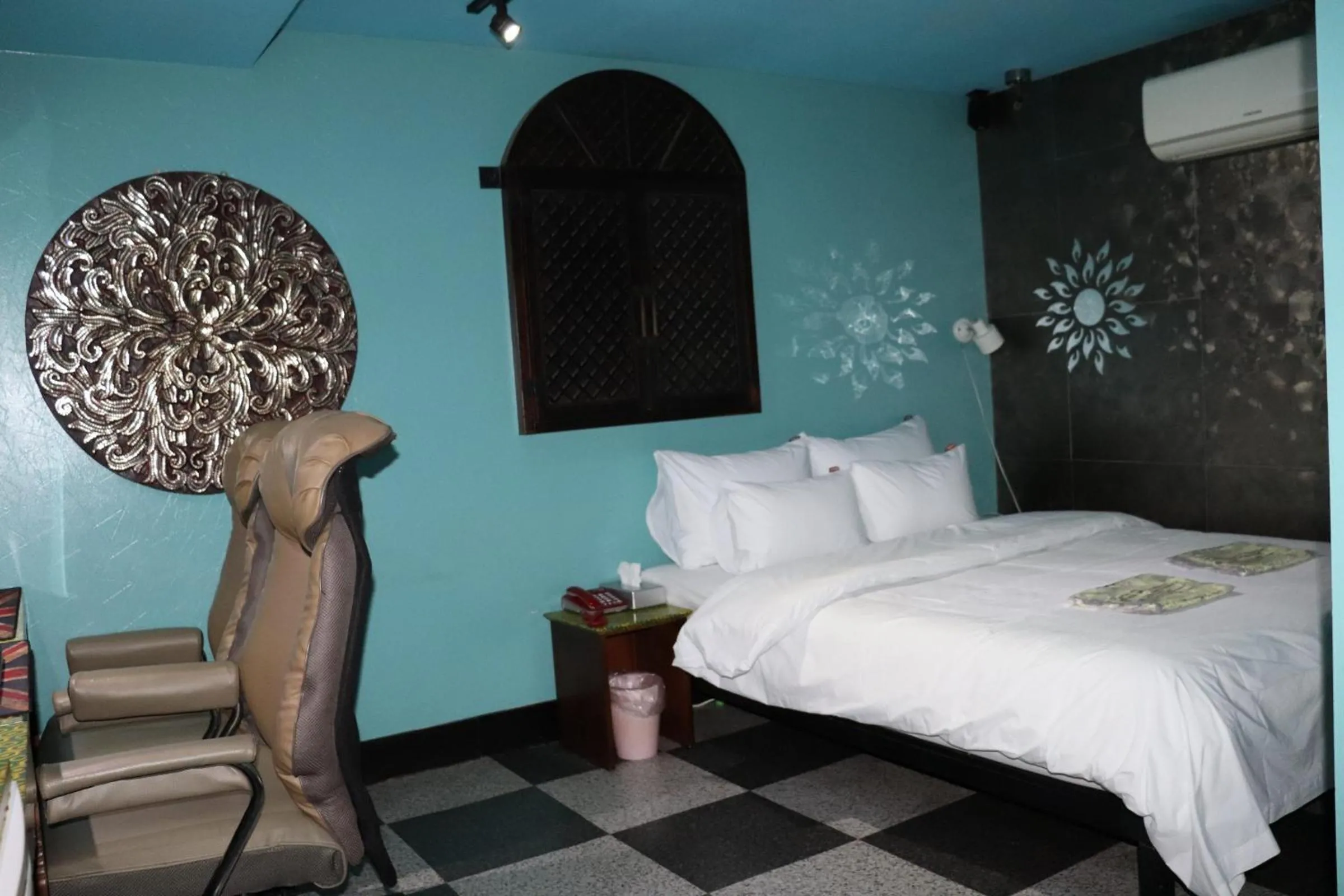 Bed in Hotel Marigold
