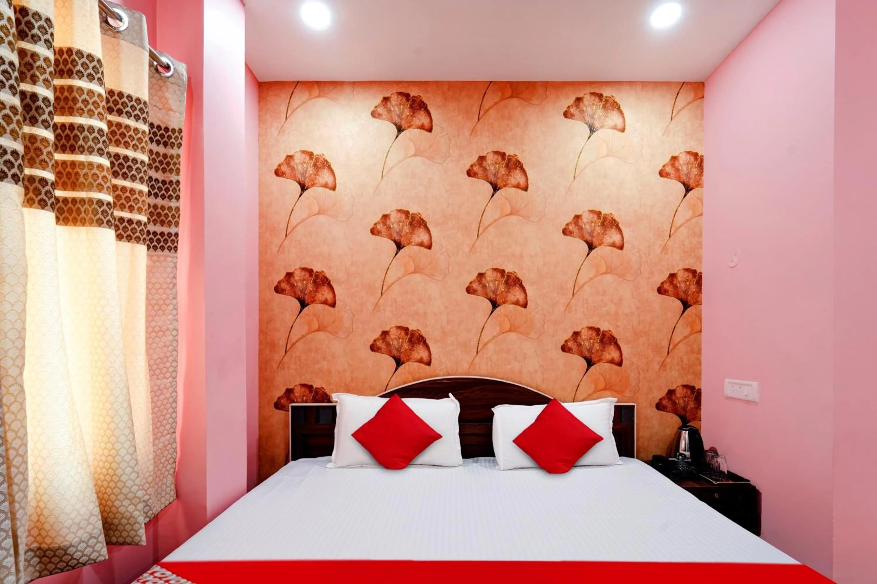 Bedroom in Hotel O Jai Jagannath Inn