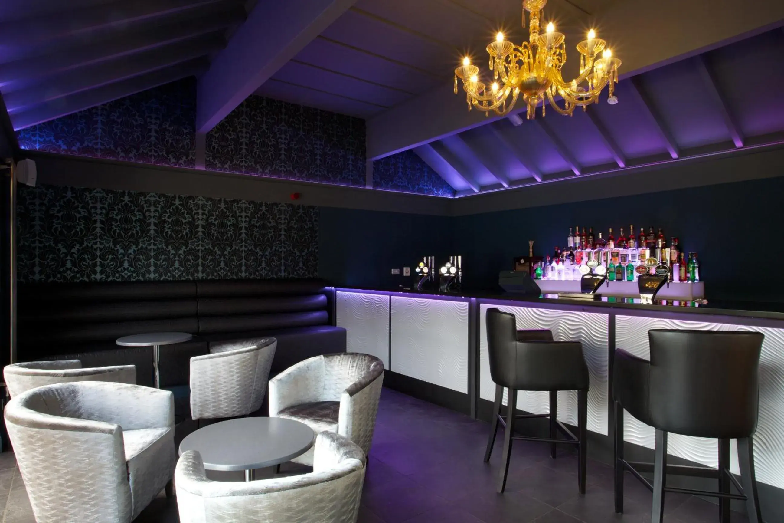 Lounge or bar in Marwell Hotel Winchester South Lounge or bar in Marwell Hotel Winchester South