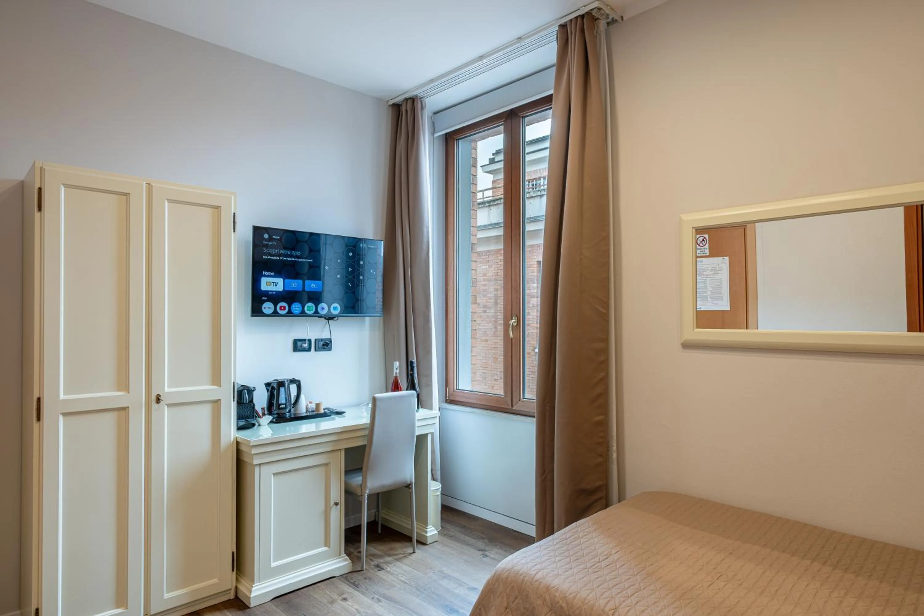 Bed in THE DOME - Panoramic Rooms