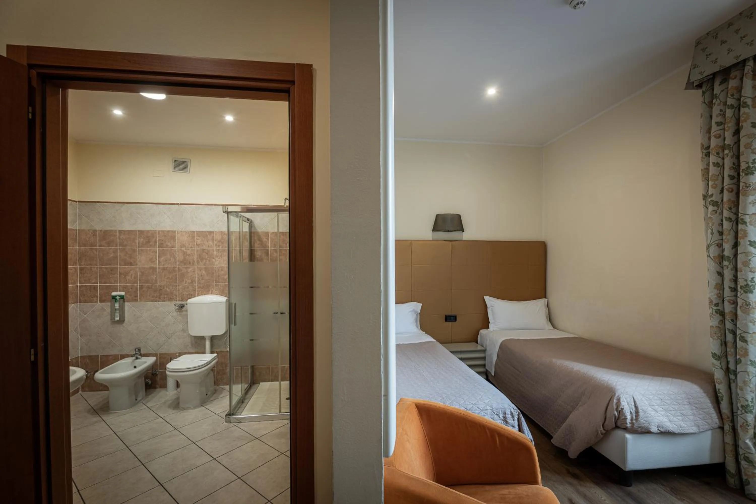 Photo of the whole room in THE DOME - Panoramic Rooms