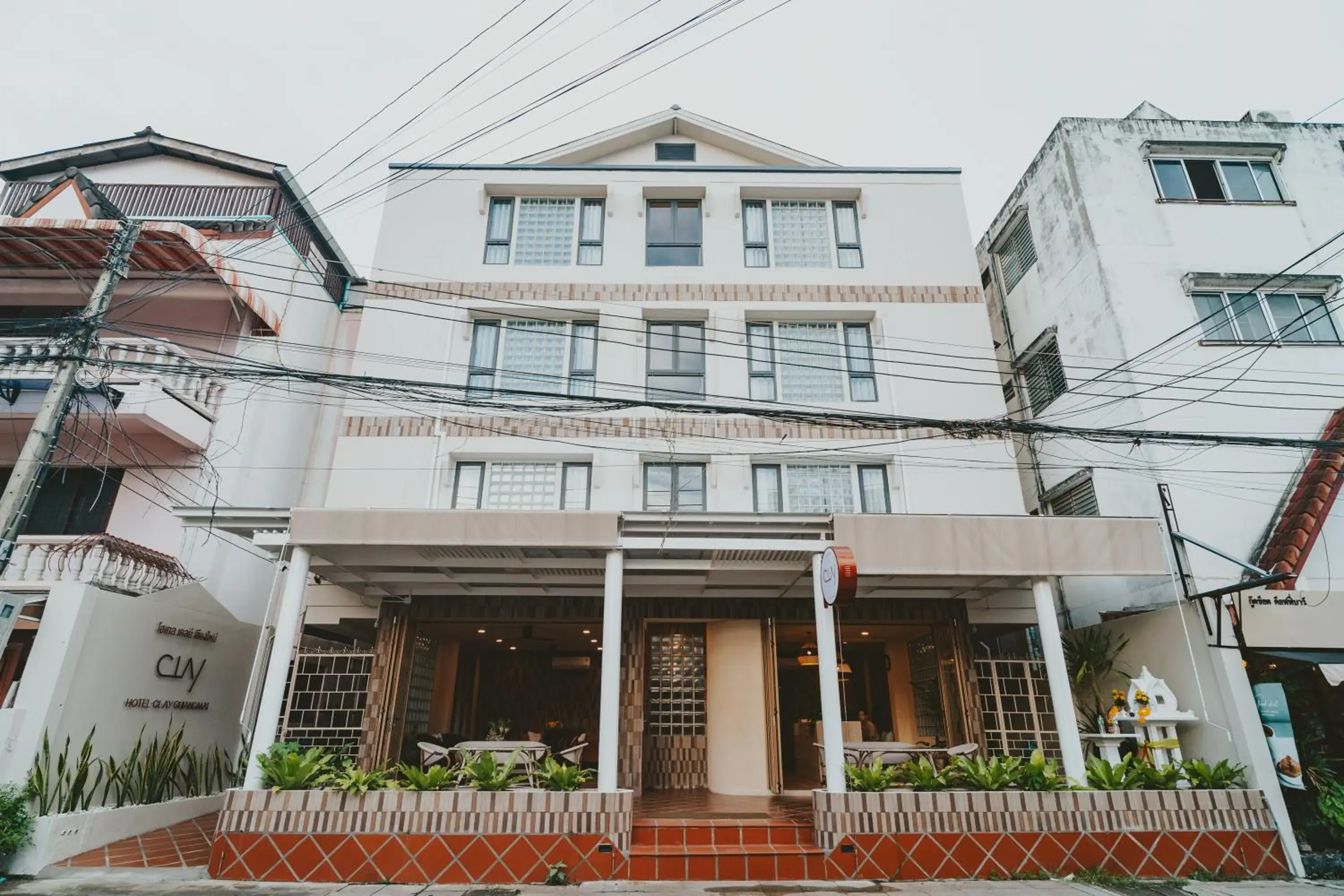 Property building in Hotel Clay Chiang Mai Property building in Hotel Clay Chiang Mai