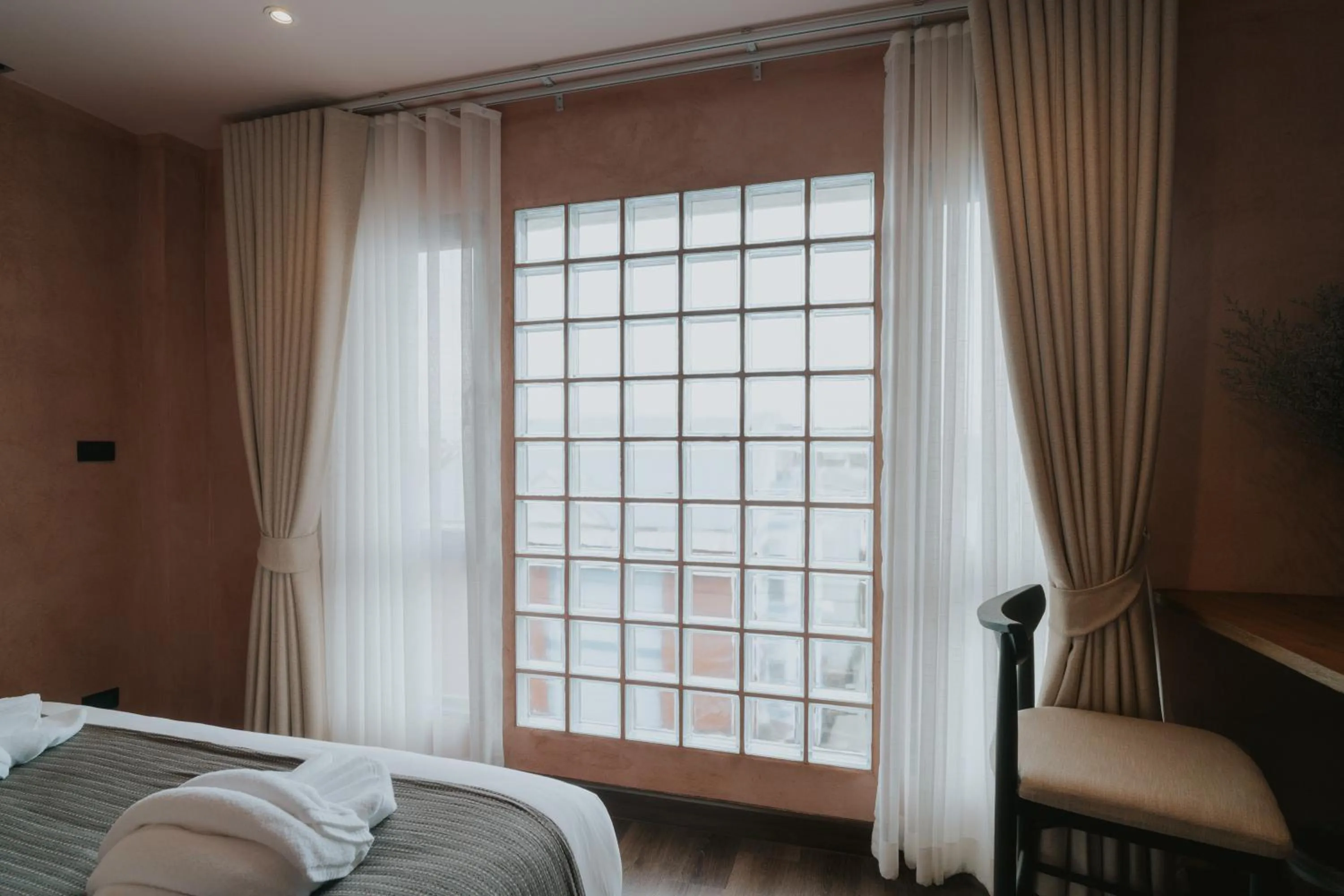 Bedroom, Bed in Hotel Clay Chiang Mai