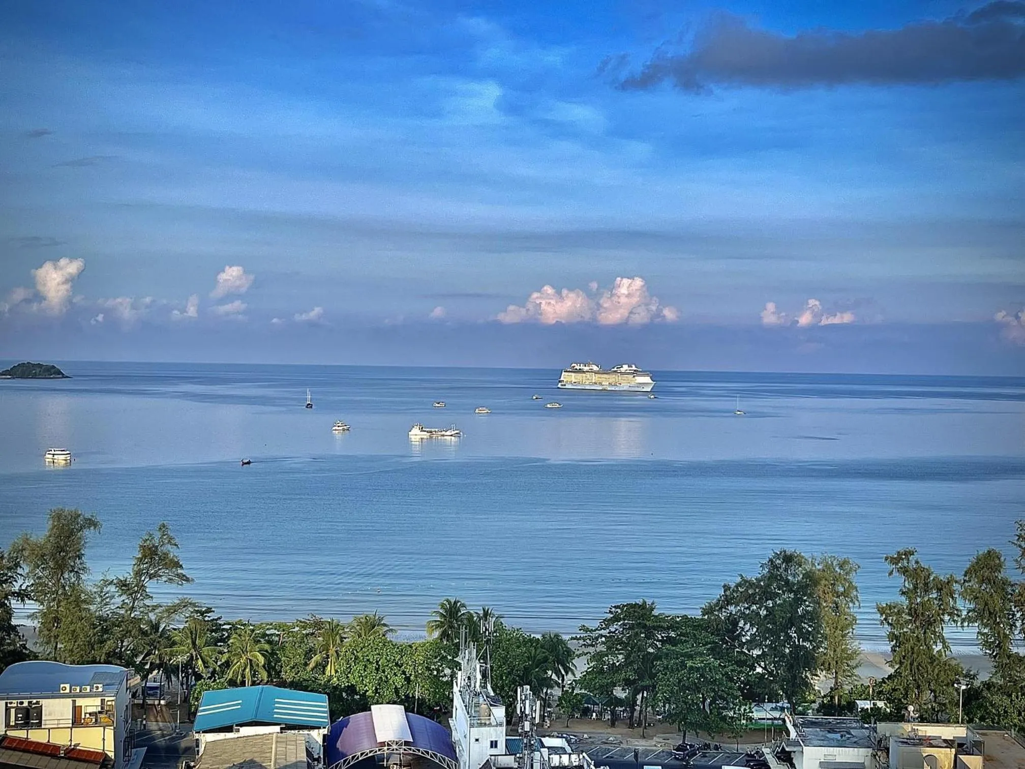 Sea view in Patong Tower Holiday Rentals