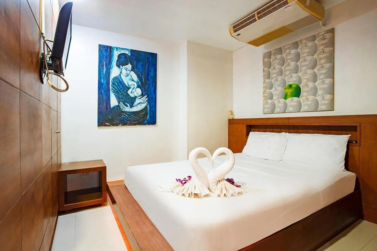 Bed in Patong Tower Holiday Rentals