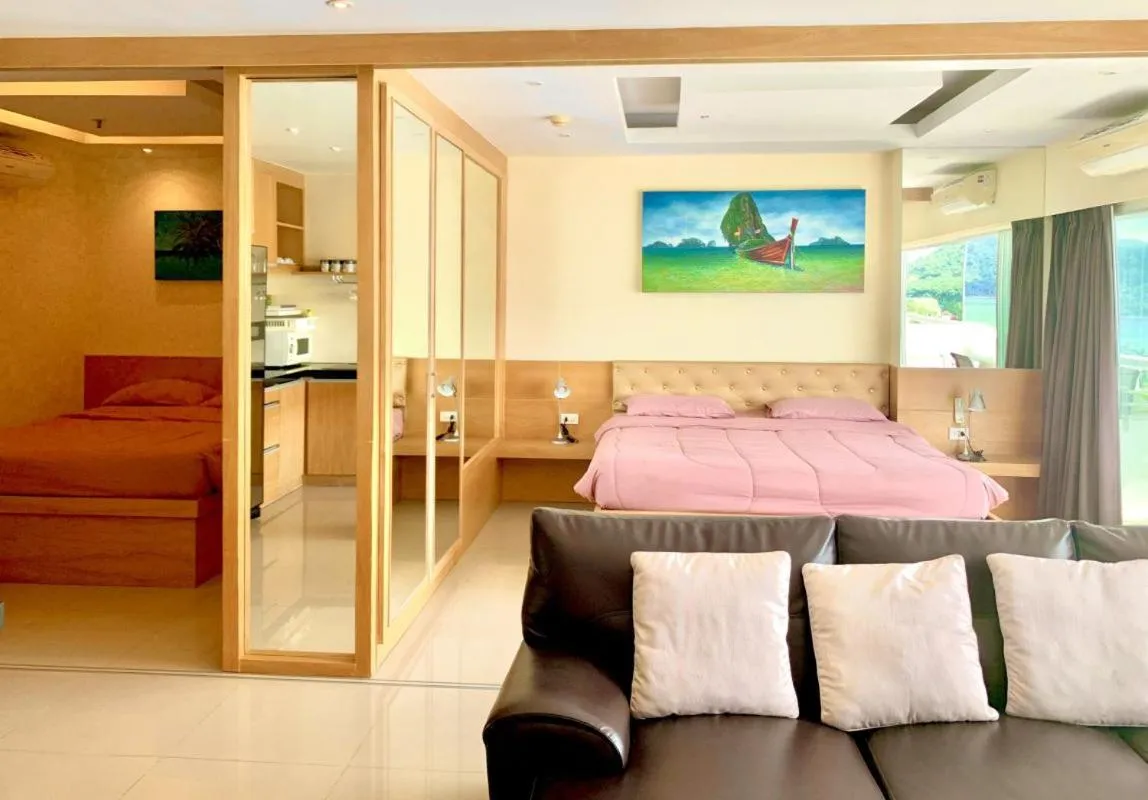 Bed in Patong Tower Holiday Rentals