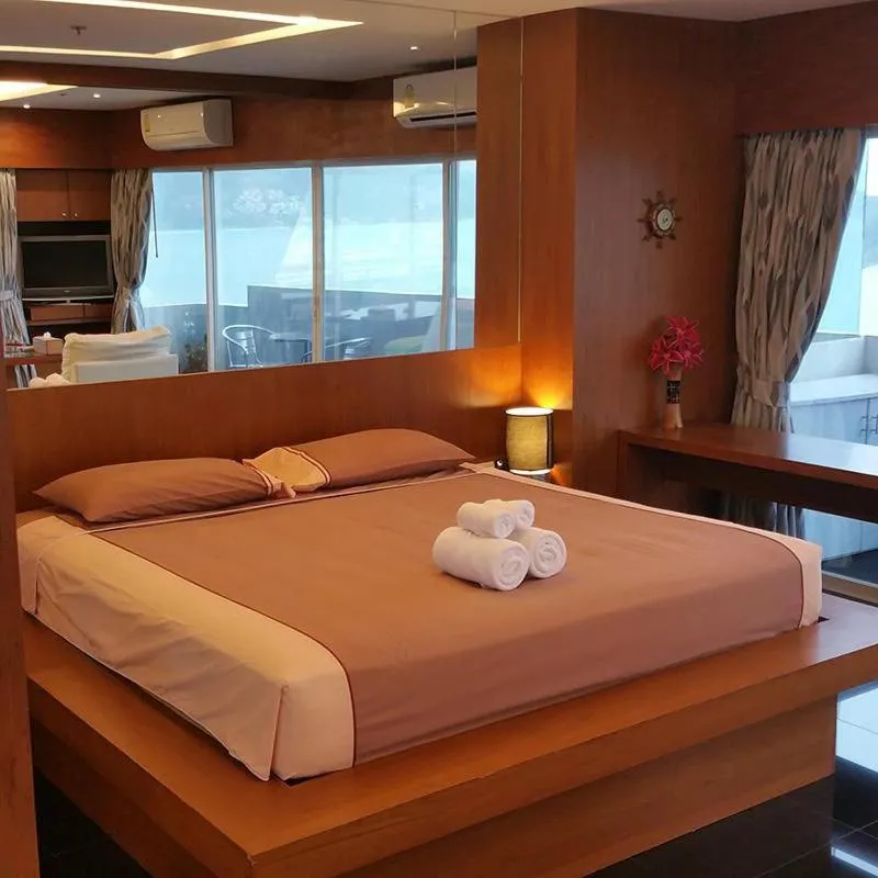Bed in Patong Tower Holiday Rentals