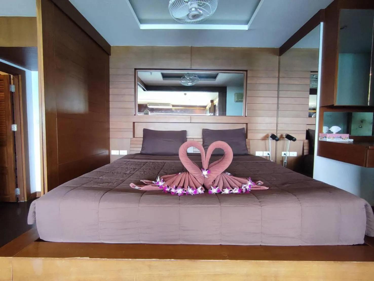 Bed in Patong Tower Holiday Rentals