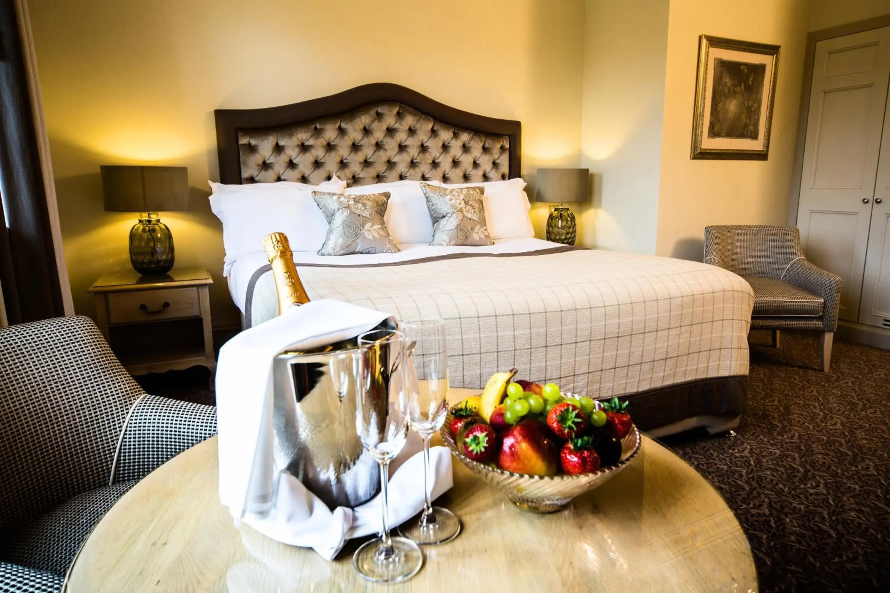 Deluxe Double Room in Brockencote Hall Deluxe Double Room in Brockencote Hall