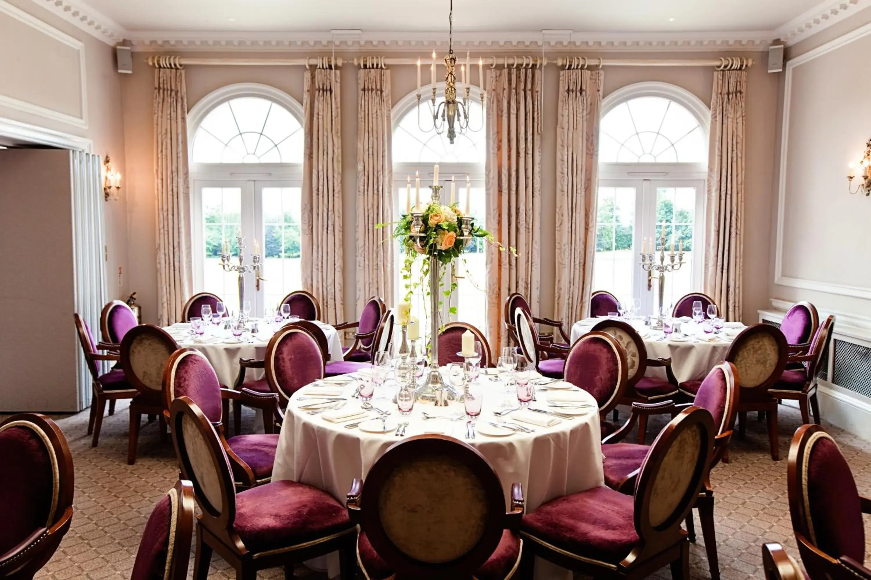 Restaurant/places to eat in Brockencote Hall Restaurant/places to eat in Brockencote Hall
