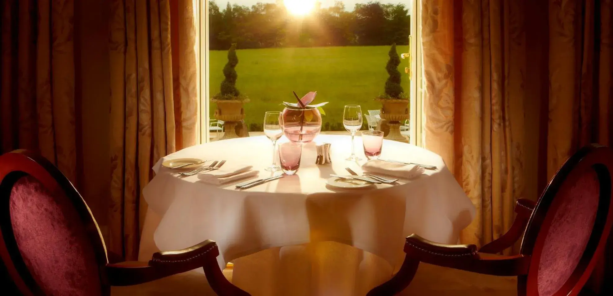 Restaurant/places to eat in Brockencote Hall Restaurant/places to eat in Brockencote Hall
