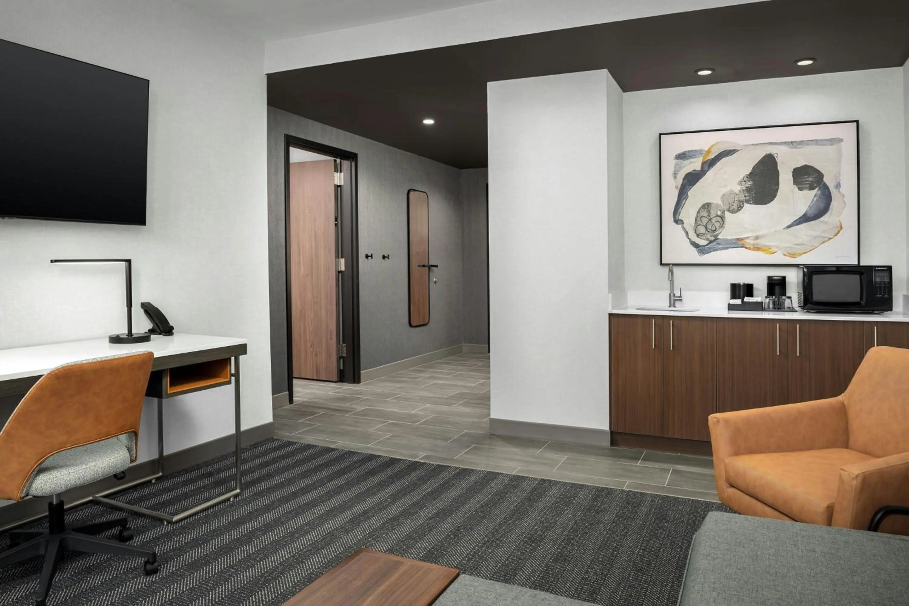 Photo of the whole room in Courtyard by Marriott Bozeman