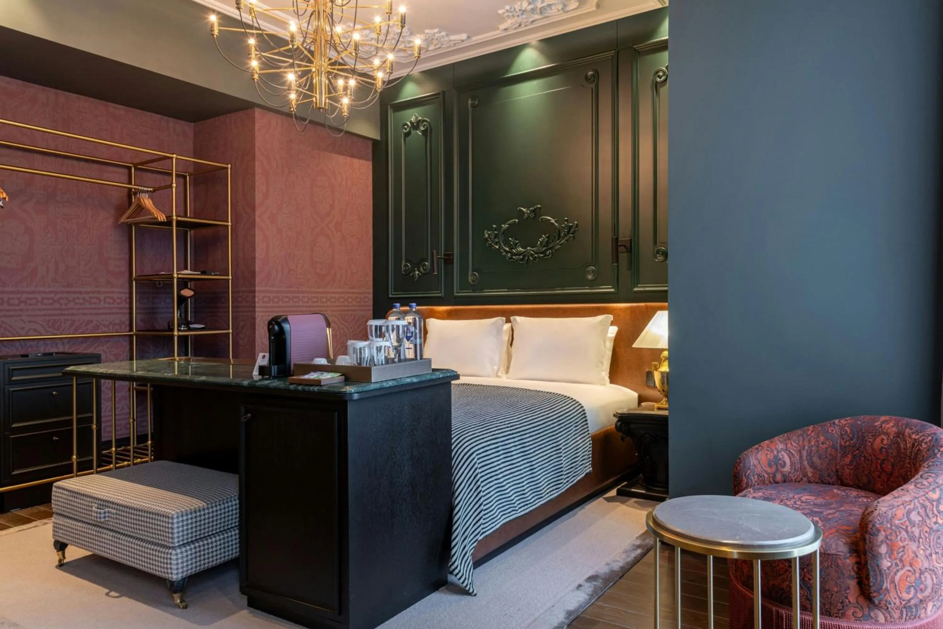 Photo of the whole room, Bed in Orient Occident Hotel Istanbul, Autograph Collection