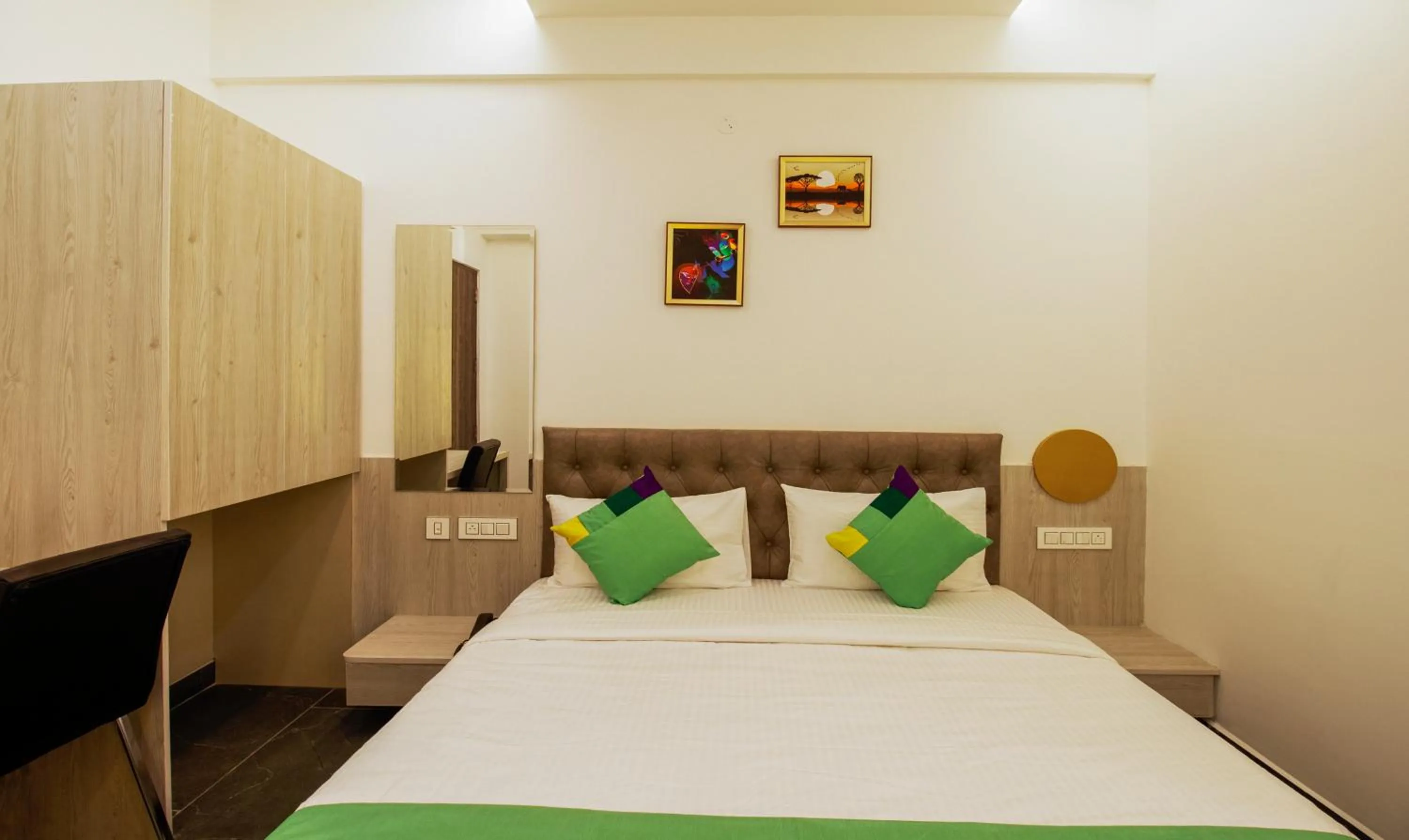 Bedroom, Bed in Itsy Hotels Silver Keys