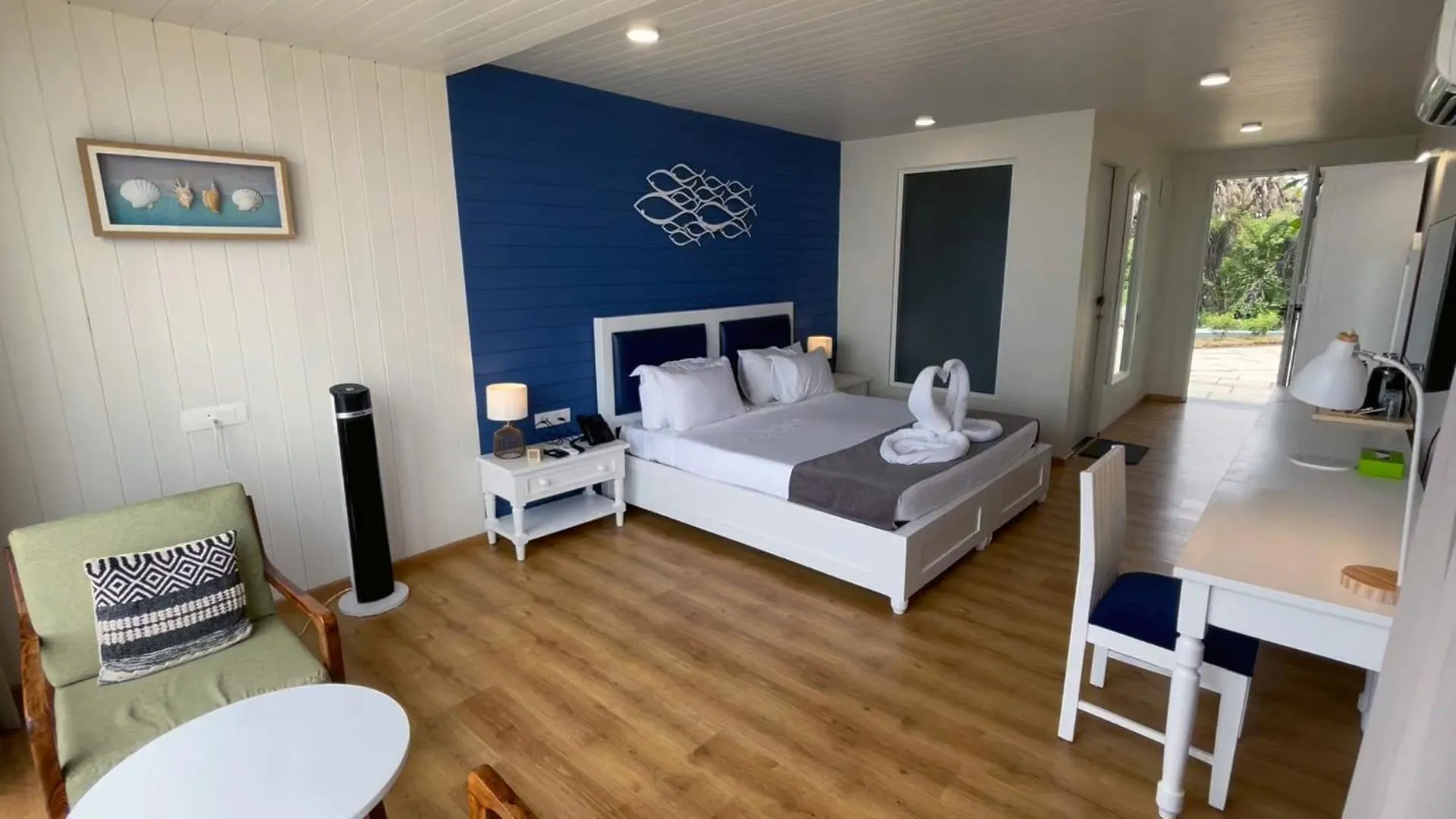 Bed in Praveg Beach Resort Diu, Chakratirth Beach