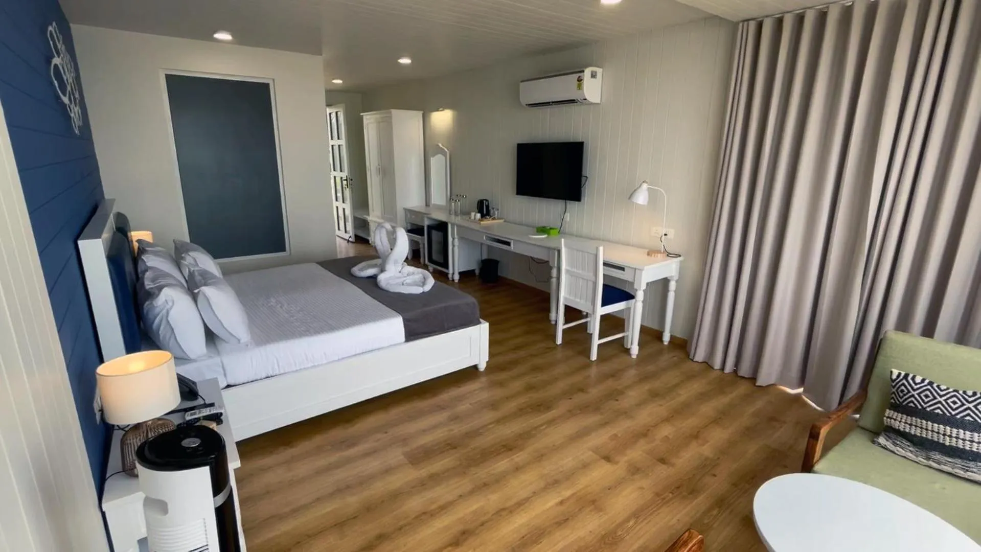 Bed in Praveg Beach Resort Diu, Chakratirth Beach