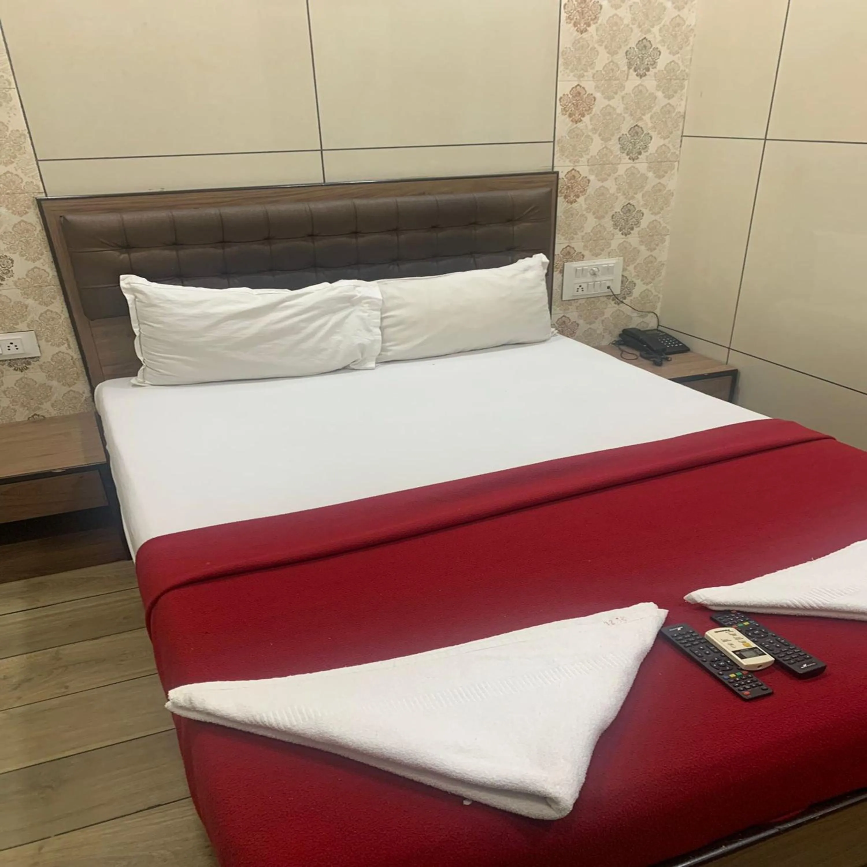 Bed in Hotel Royal Residency - Chembur