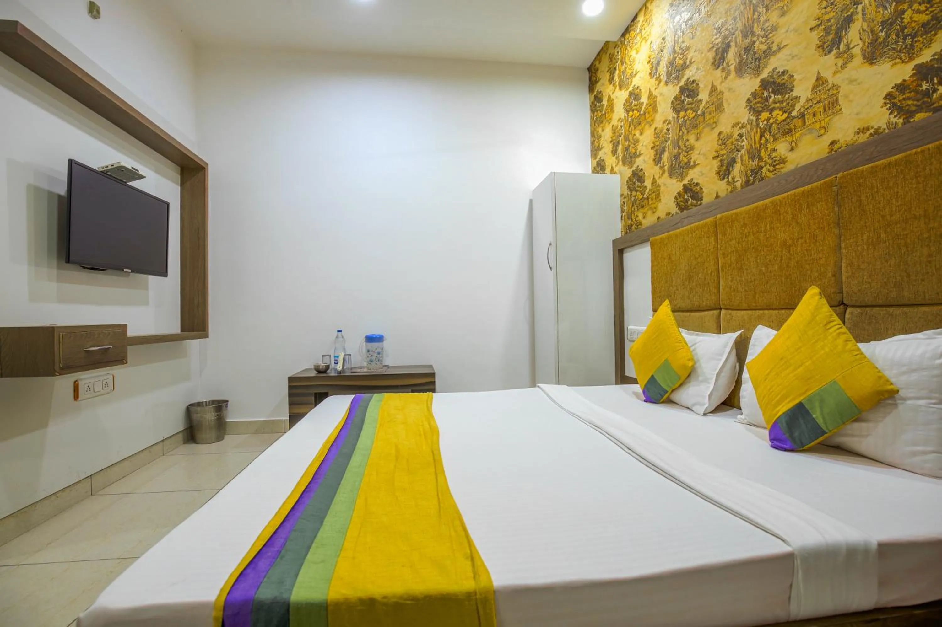 Bed in HOTEL LIME WOOD