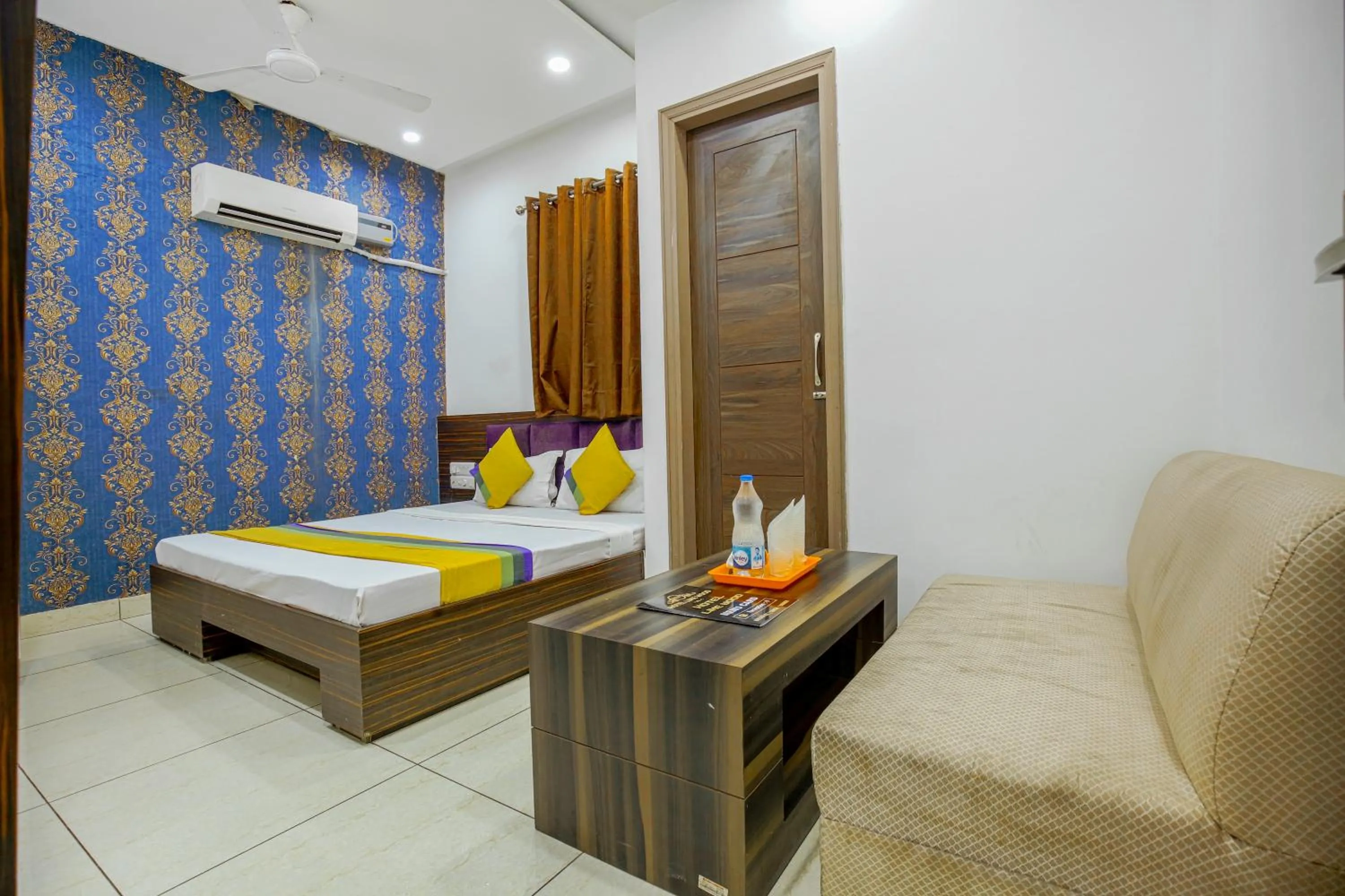 Bed in HOTEL LIME WOOD