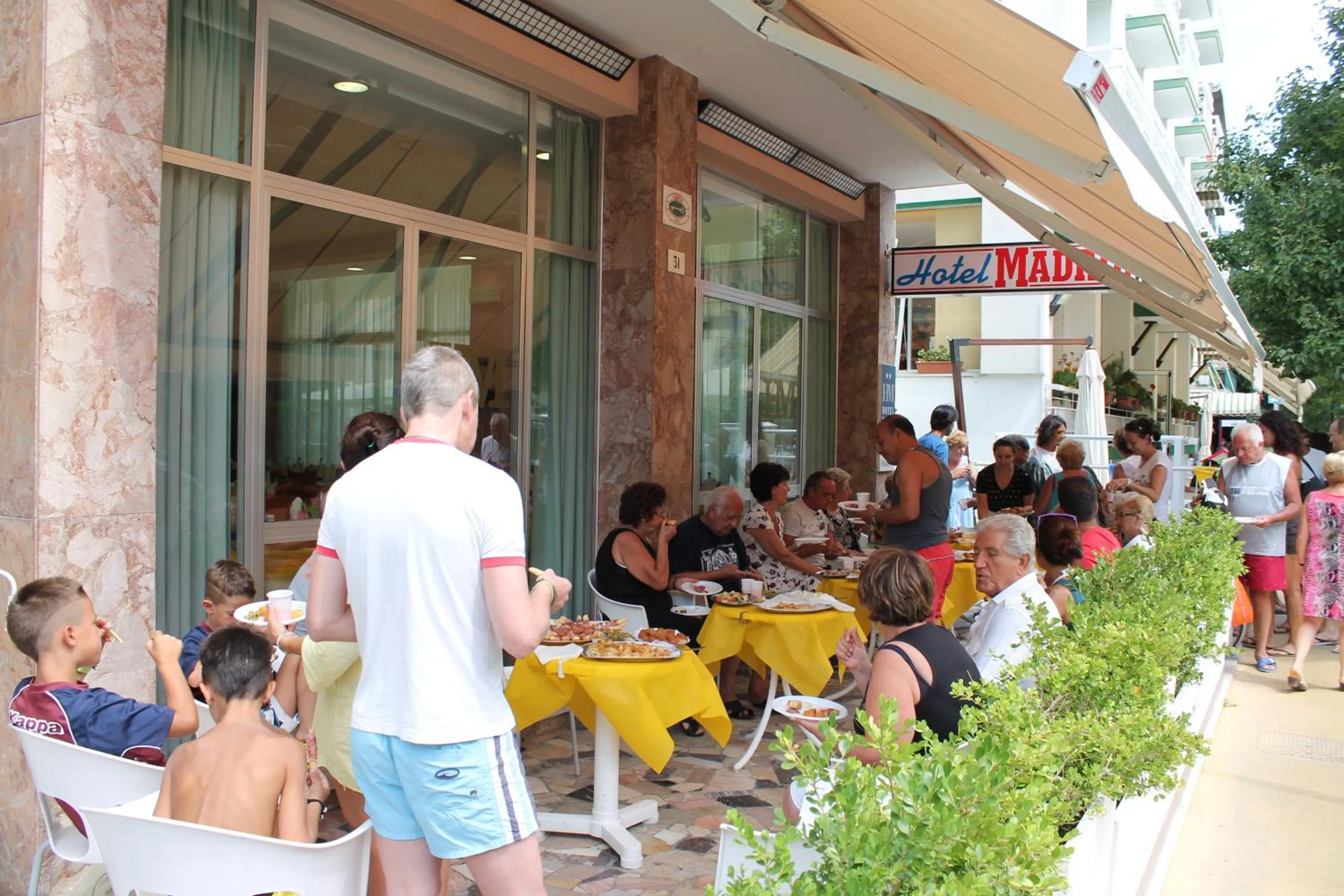 Facade/entrance in Hotel Madrid