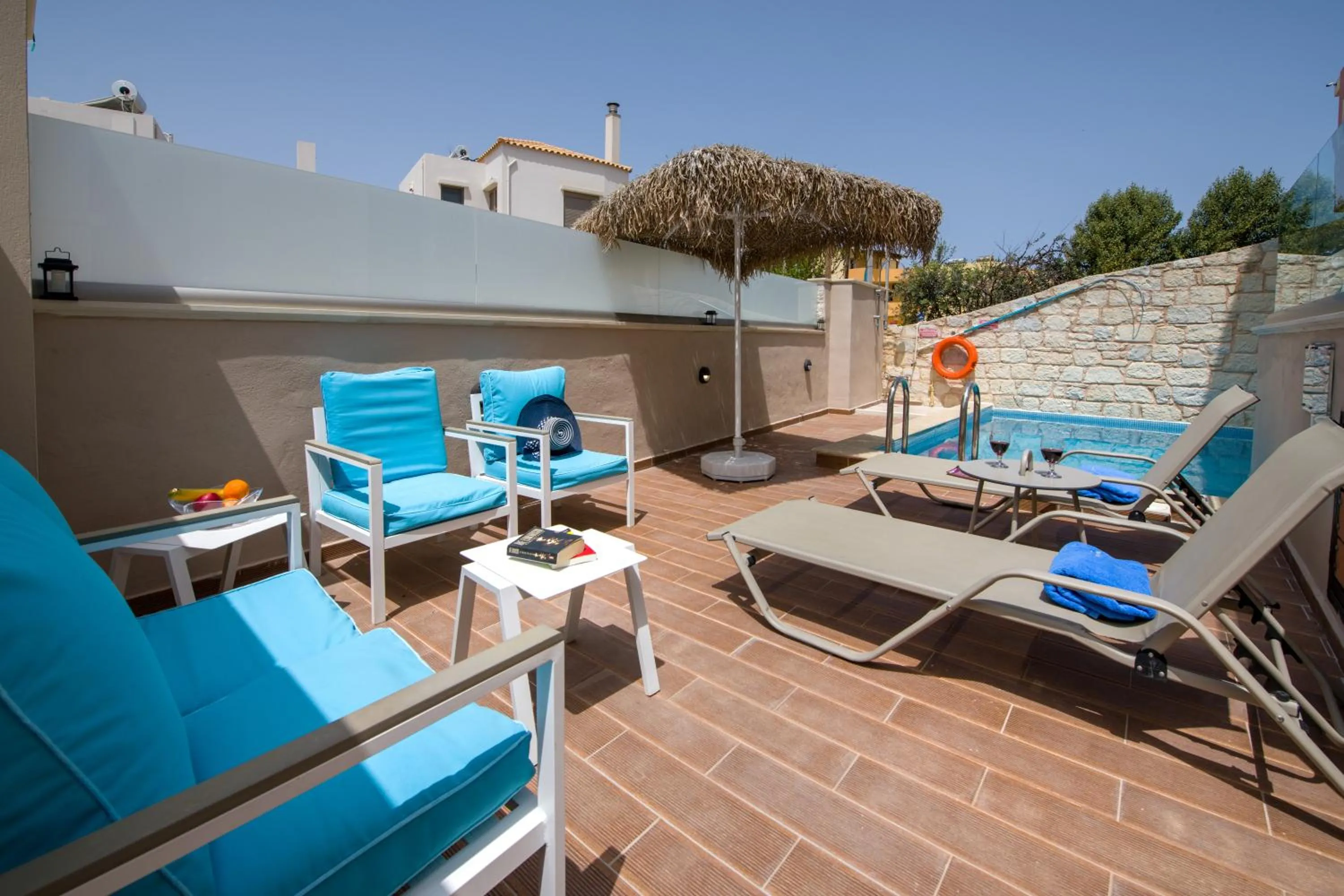 Swimming pool in Villa Constancia