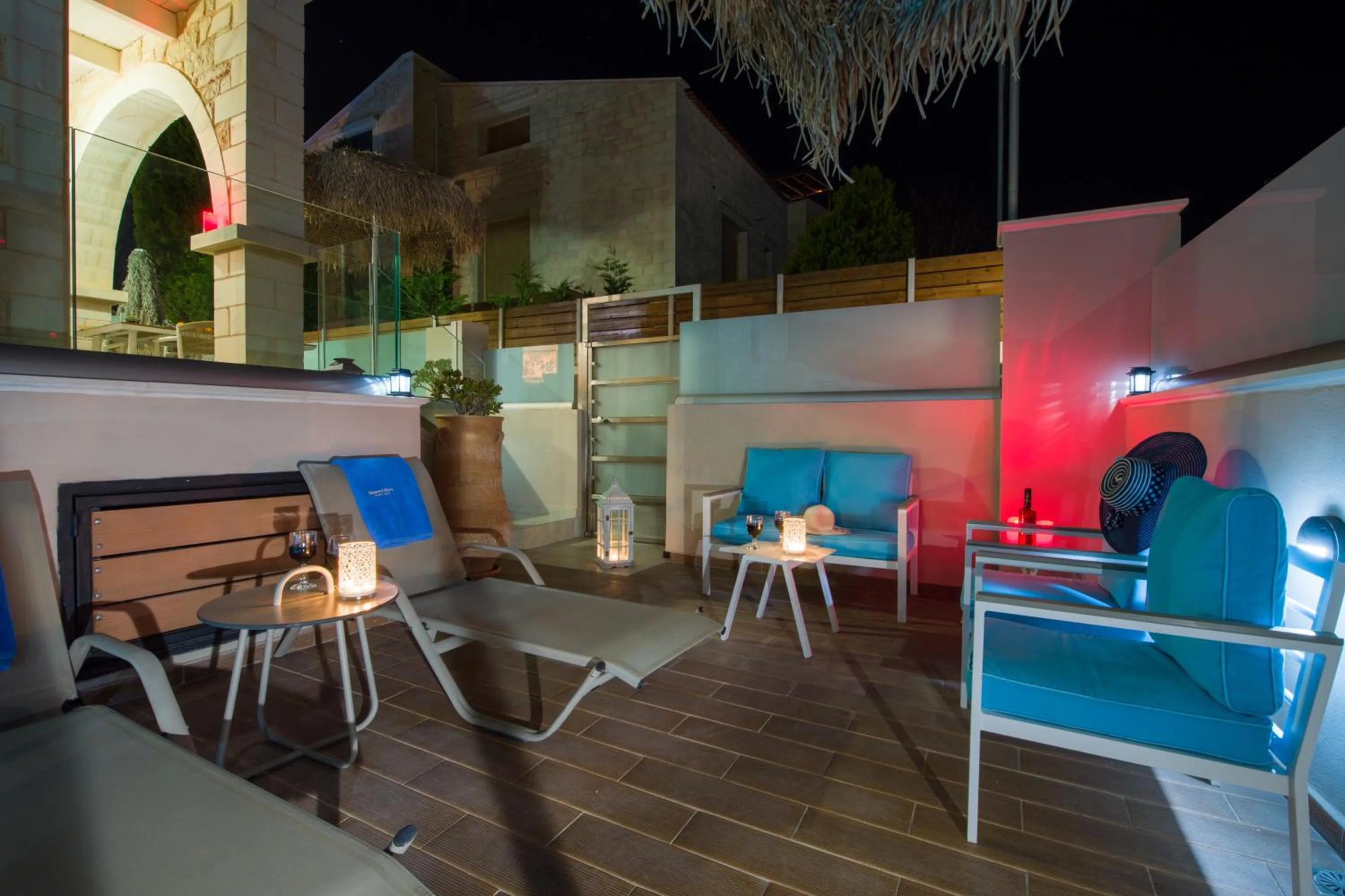 Property building in Villa Constancia