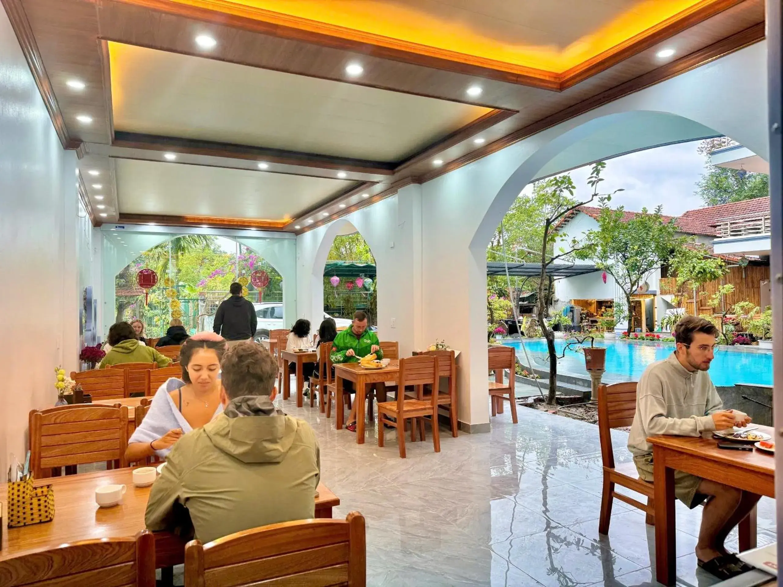 Restaurant/places to eat in Tuan Ngoc Hotel Restaurant/places to eat in Tuan Ngoc Hotel