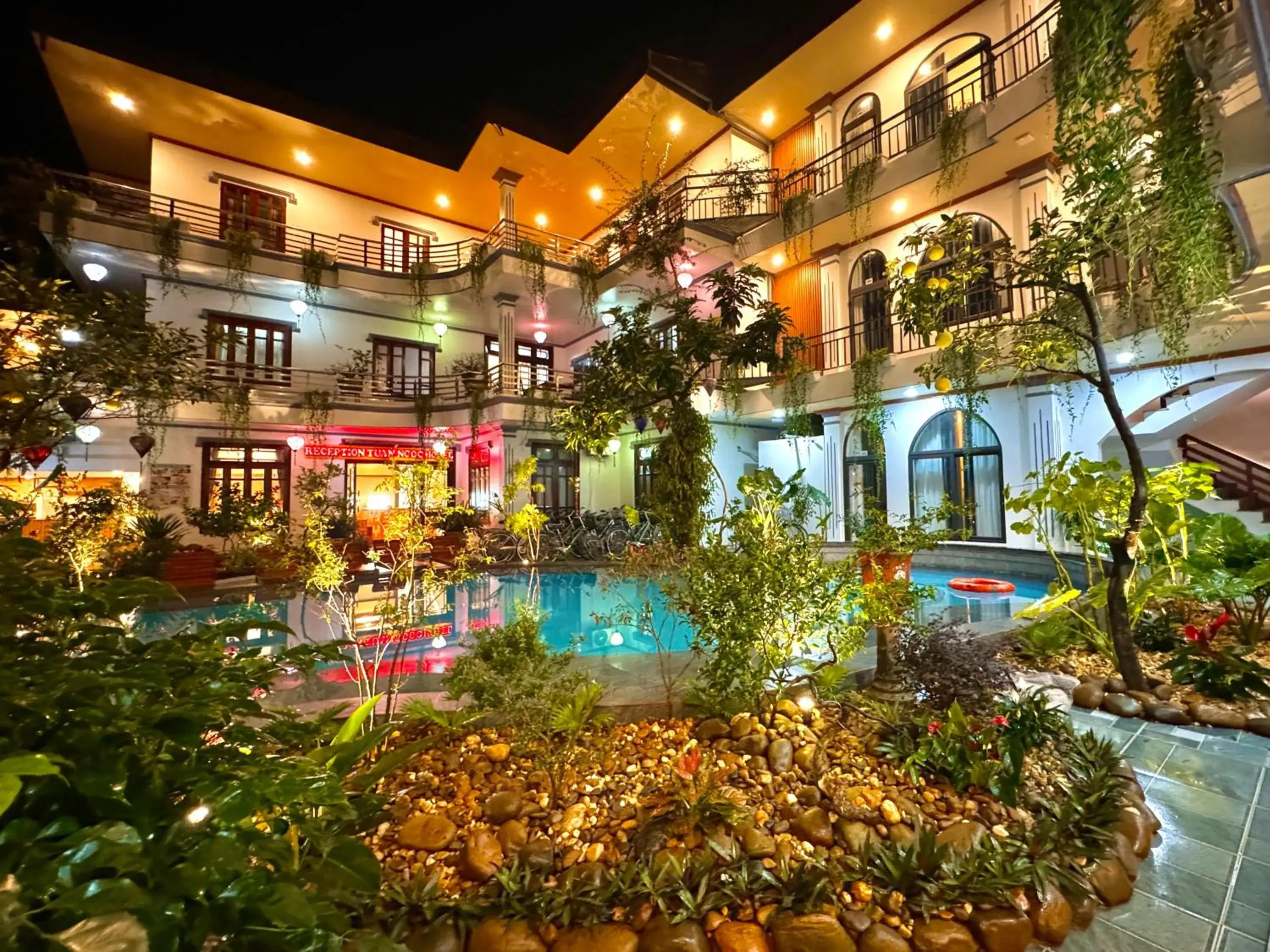 Property building in Tuan Ngoc Hotel Property building in Tuan Ngoc Hotel