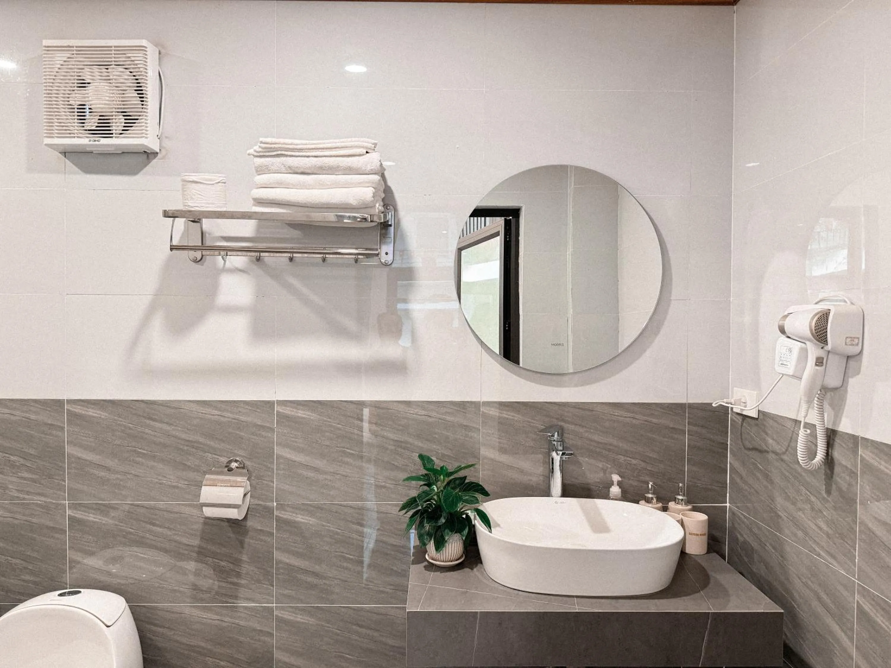 Toilet in Tuan Ngoc Hotel