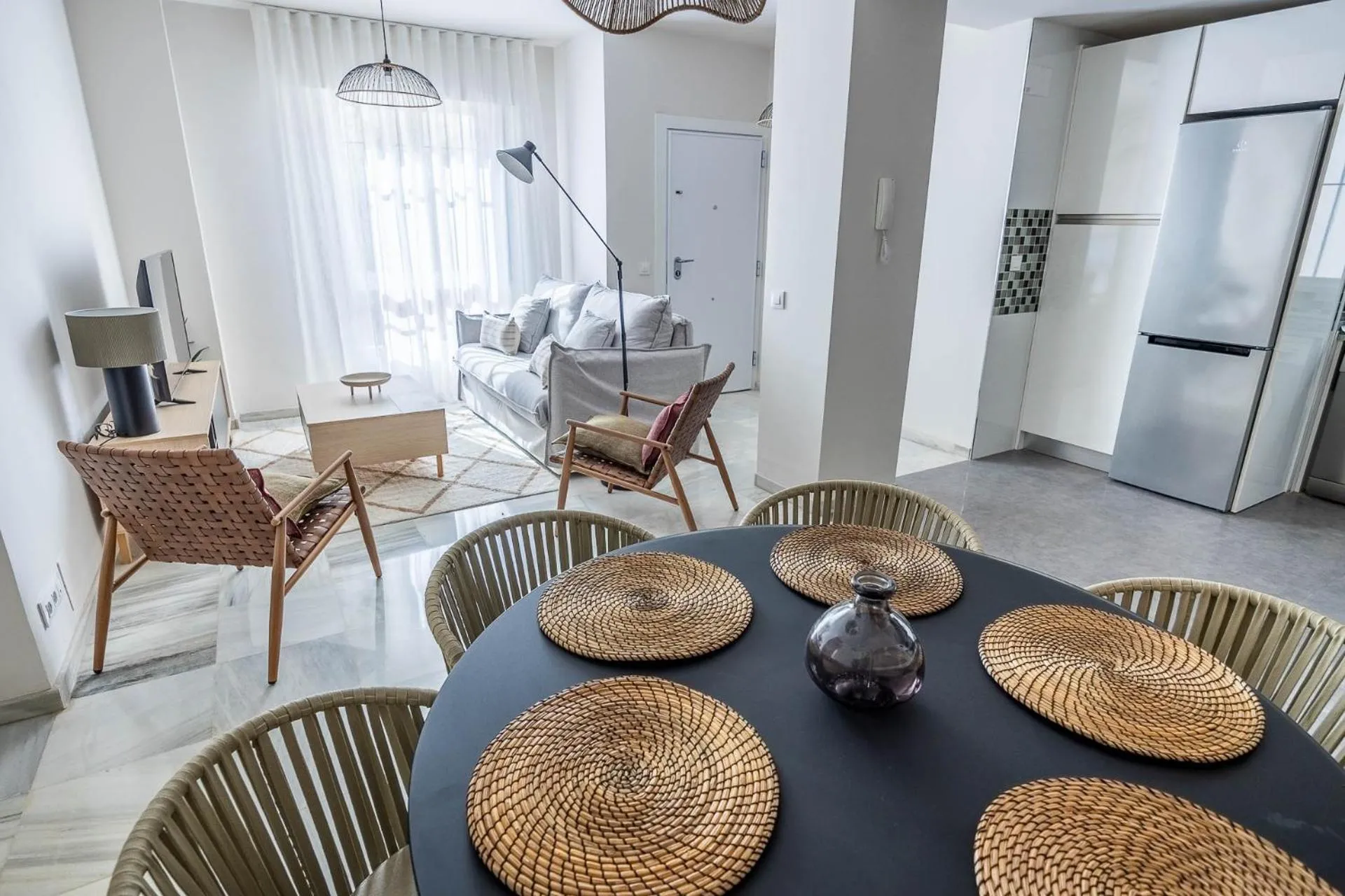 Photo of the whole room in Amplísimo apartamento de diseño nuevo en el corazón de Triana, Parking included