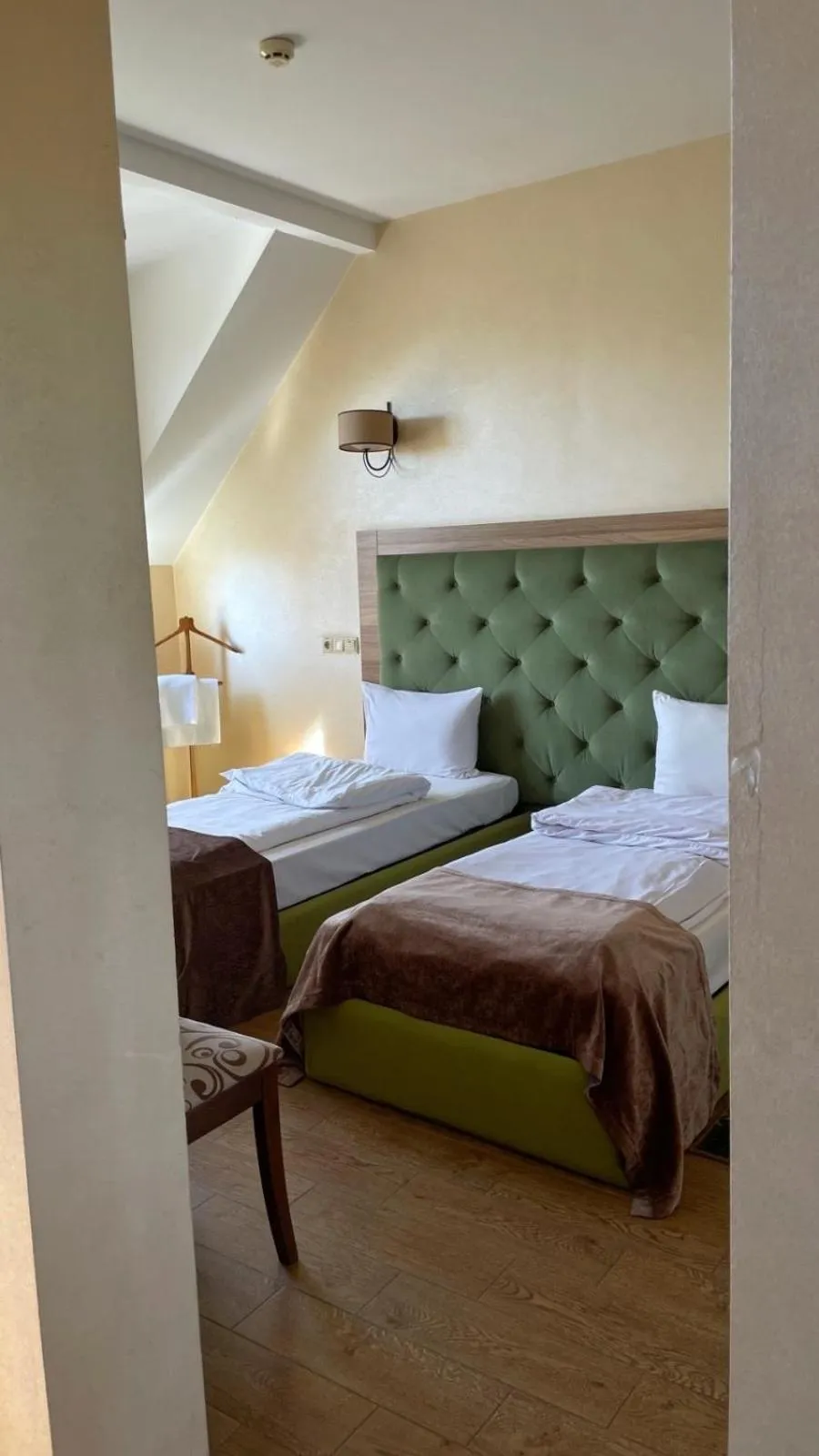 Bedroom, Bed in Pivdenna Brama