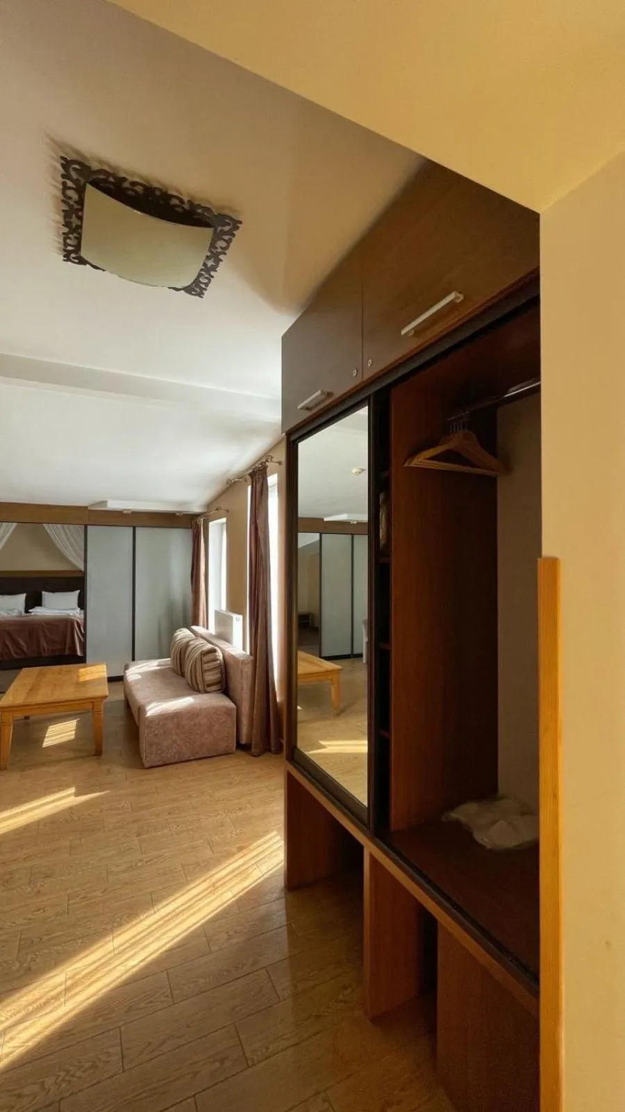 Bed in Pivdenna Brama