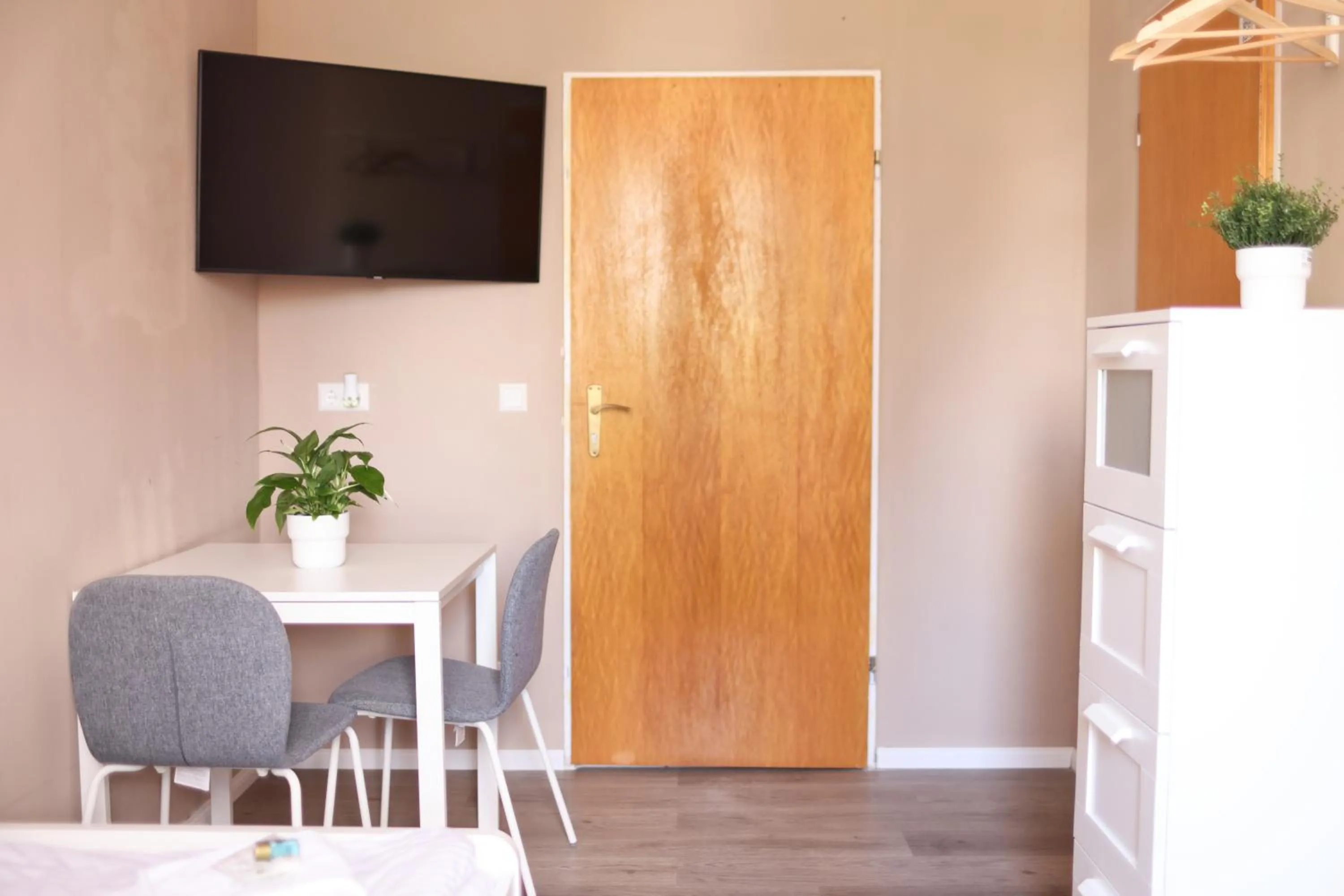 TV and multimedia in Mythos Hotel Oranienburg