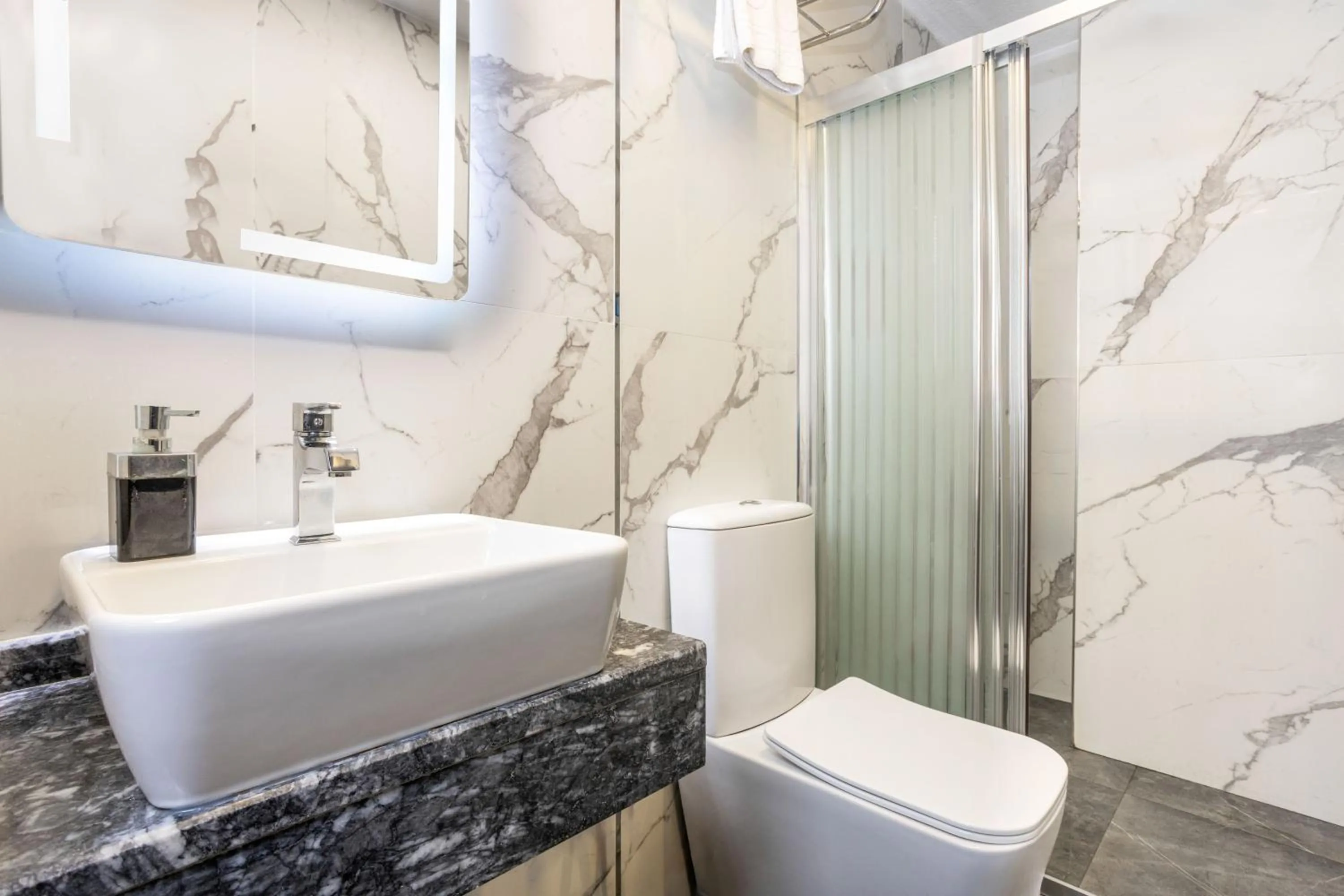 Bathroom in Meridiani Taksim Hotel