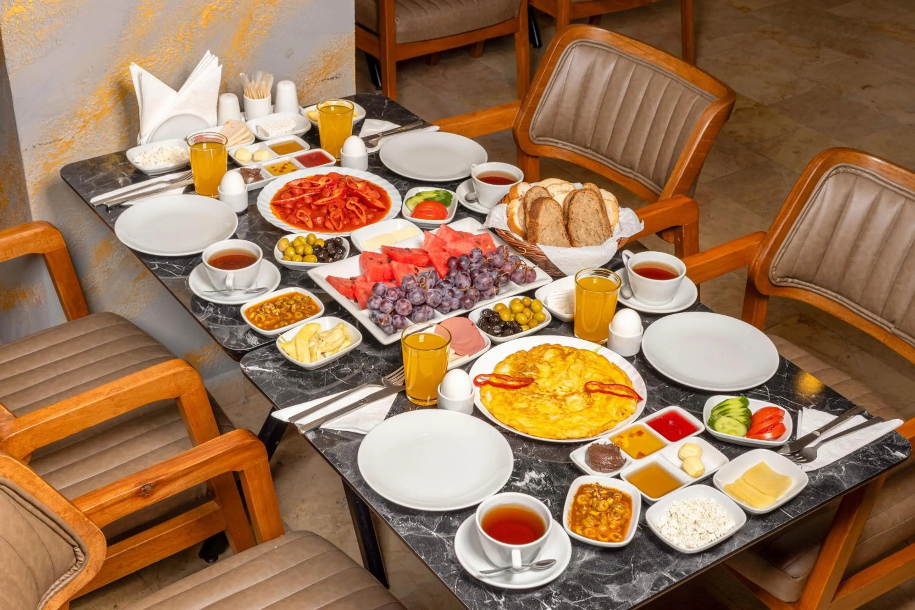 Breakfast in Meridiani Taksim Hotel