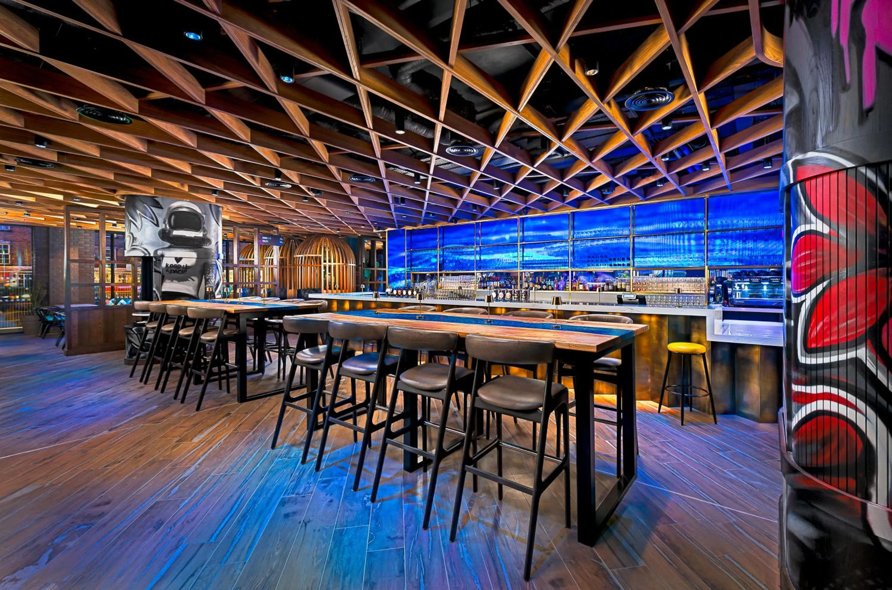 Lounge or bar in NYX Hotel Dublin Portobello