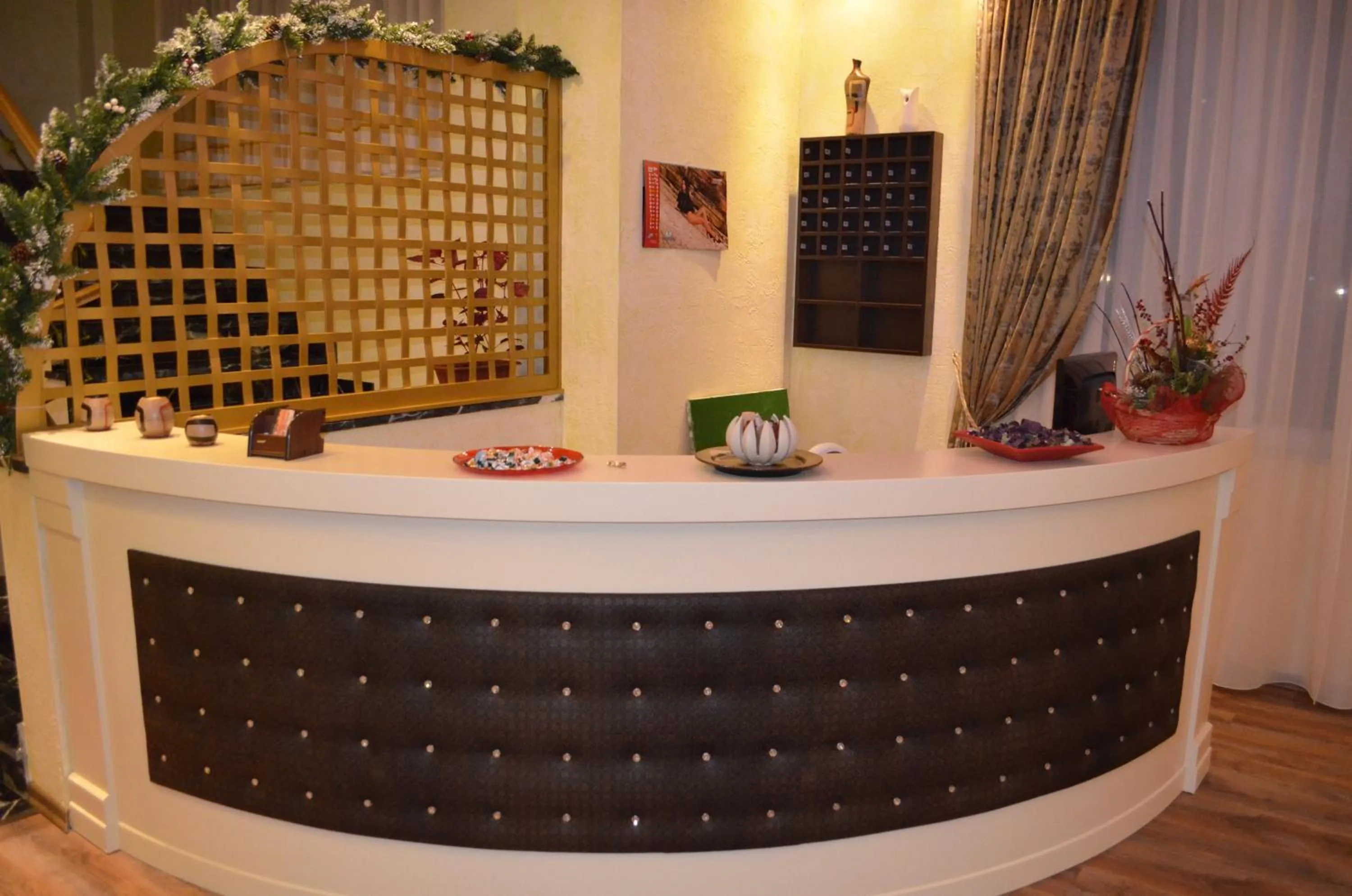 Lobby or reception in Hotel Mustang