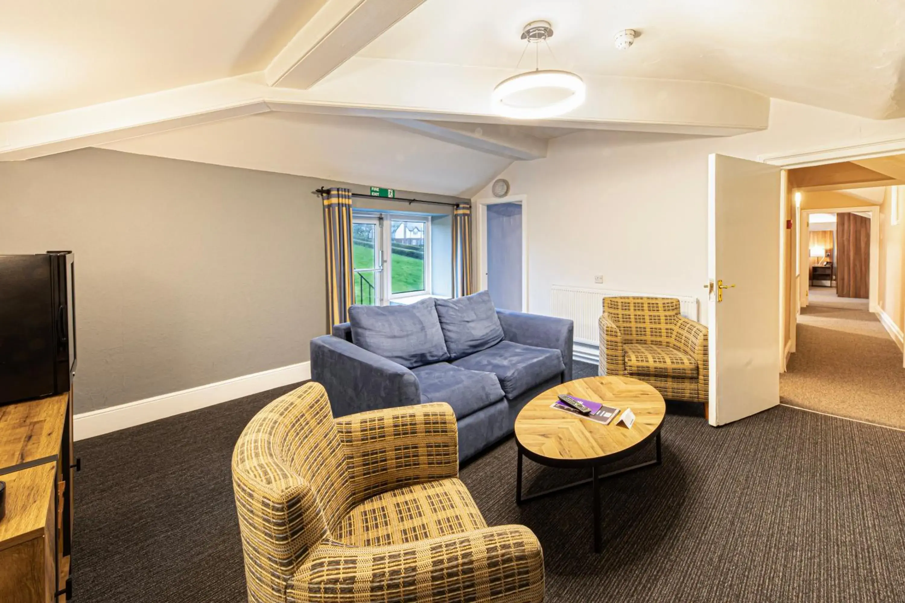 Living room in Springfield Hotel & Health Club Living room in Springfield Hotel & Health Club