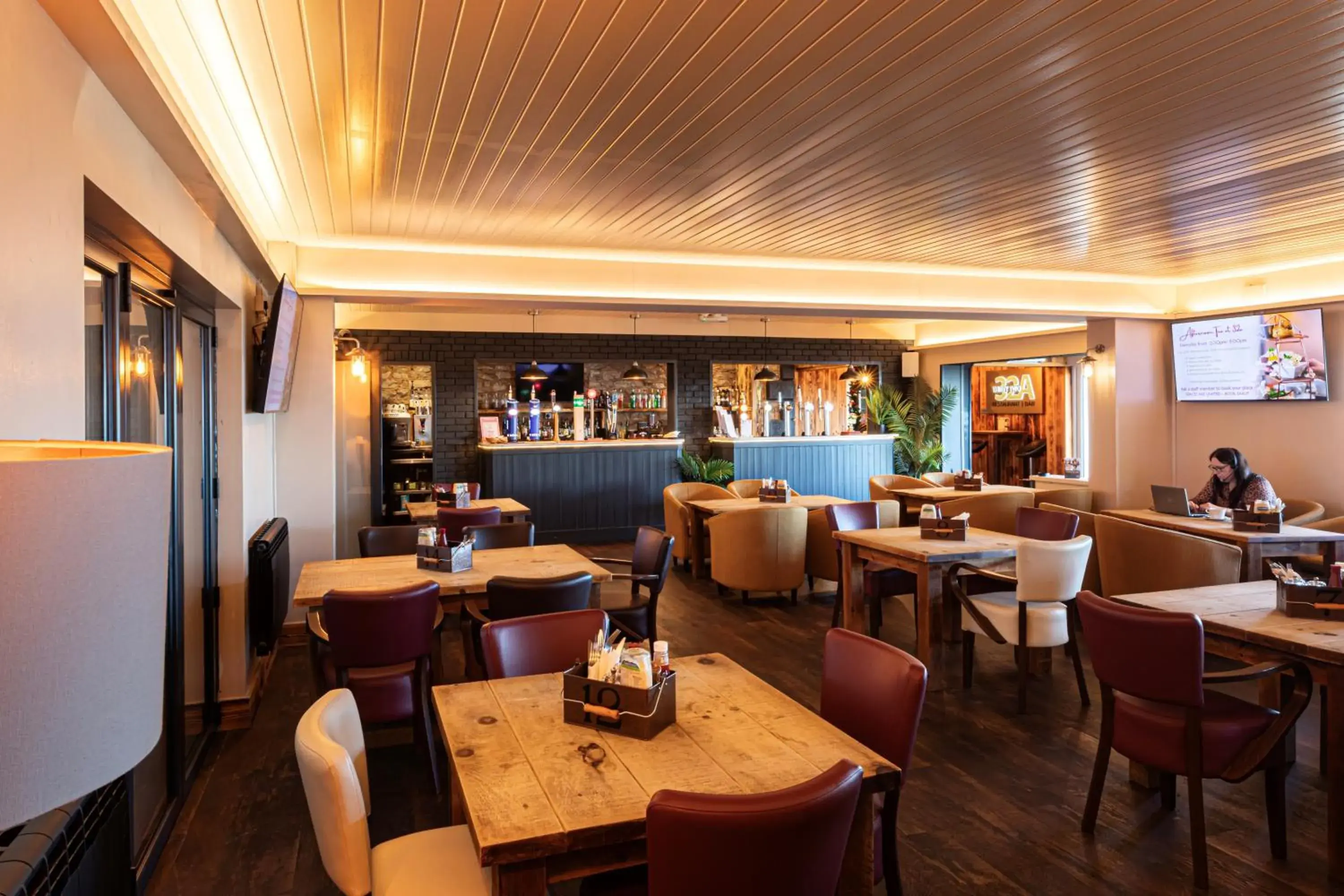 Lounge or bar in Springfield Hotel & Health Club Lounge or bar in Springfield Hotel & Health Club